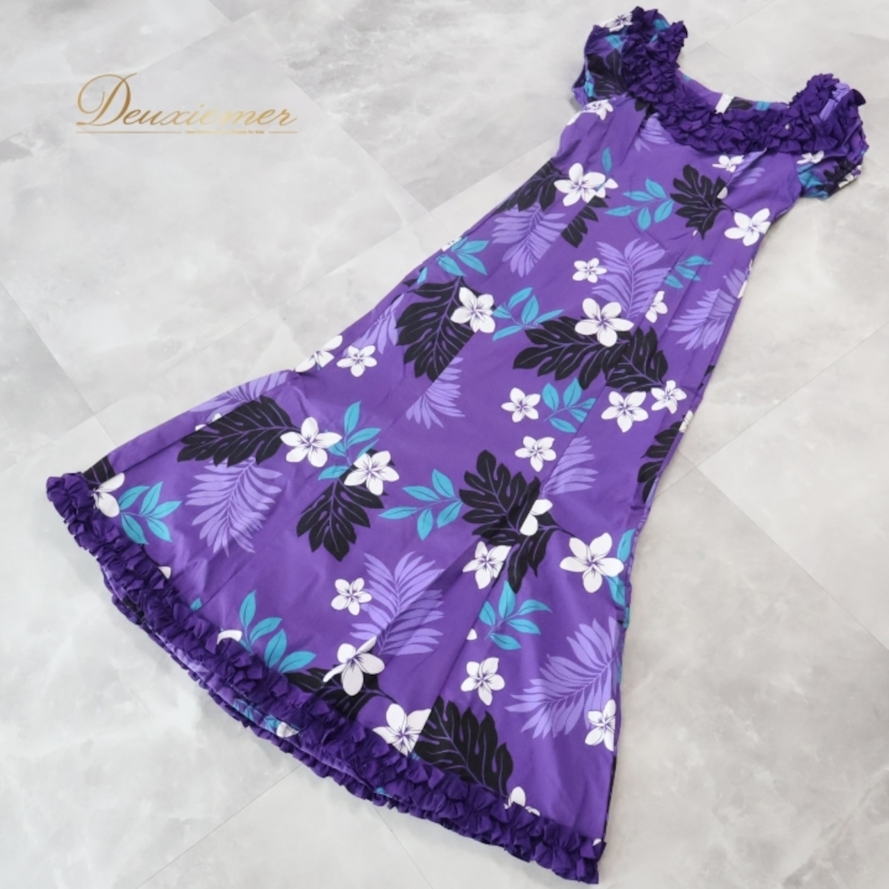 フラダンス 衣装 ワンピース ドレス パープル系 Royal Creations ハワイ製 プルメリア柄 ハワイアンプリント アロハ フラ ダンス レッスン 練習 花柄 植物柄 フリル 華やか 鮮やか かわいい おしゃれ ブラック系 ホワイト系 ブルー系 紫 黒 白 水色 フラダンス衣装 ハワイアン ドレスワンピース プルメリア フラレッスン 大人用 おしゃれドレス カジュアル フラダンス練習 パーティドレス リゾートウェア かわいいデザイン フラワー柄