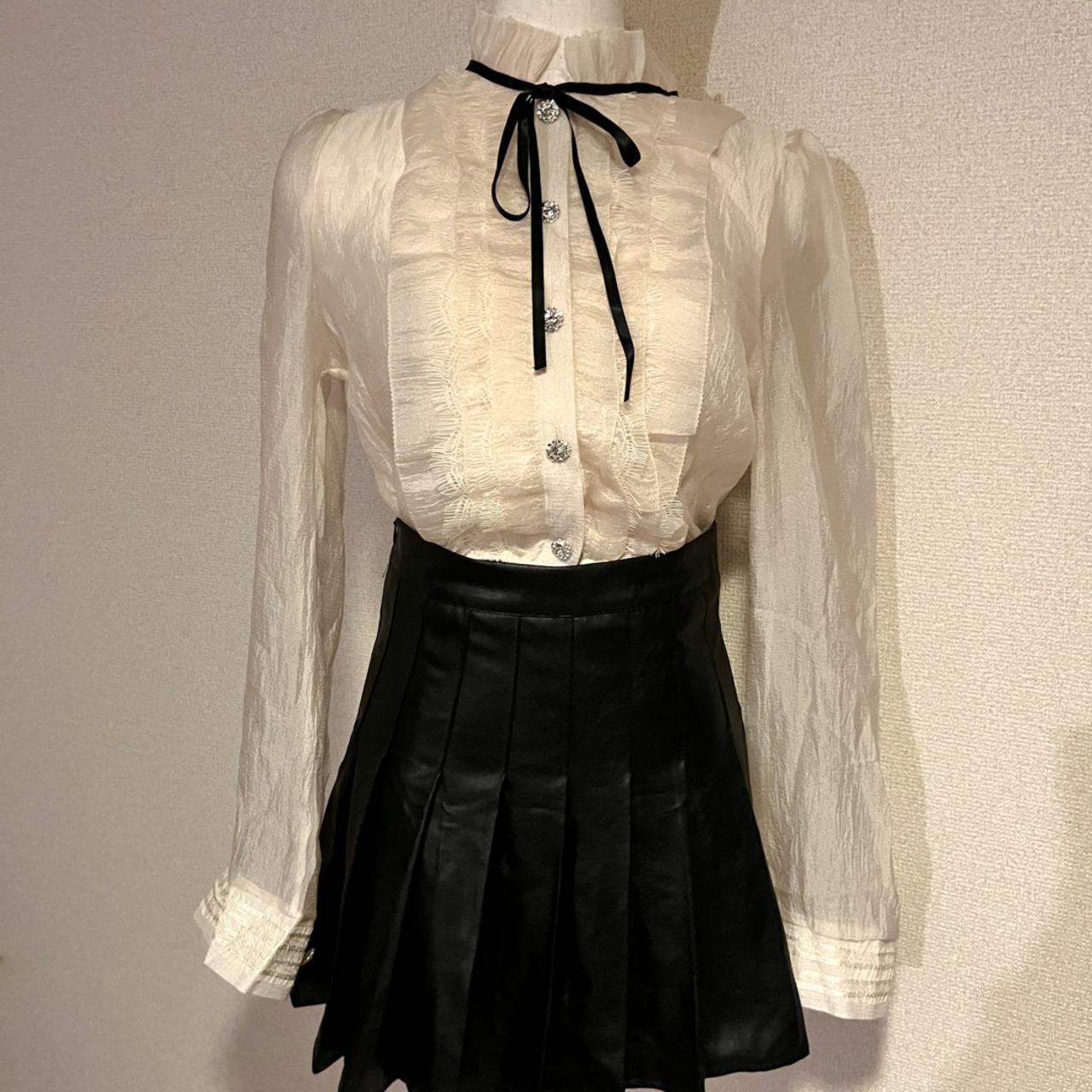 フレンチリボンジュエルブラウス LK1037