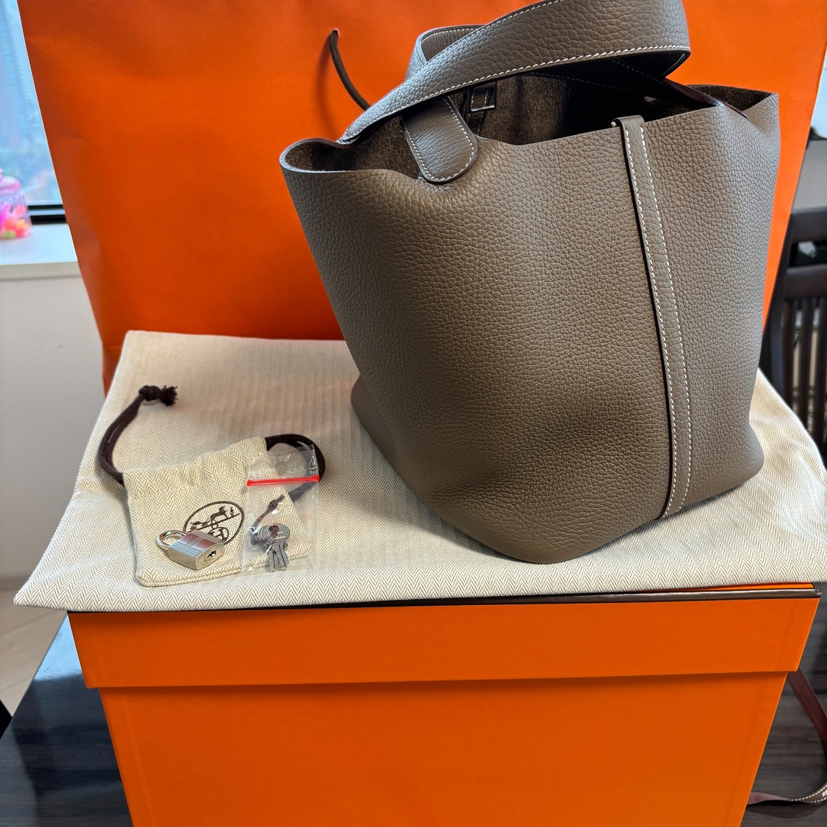 HERMES ピコタンmm エトゥープ | スカイヘブンショップ