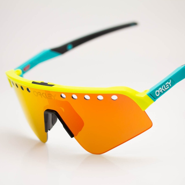 OAKLEY SUTRO LITE SWEEP 9465-0639 限定モデル