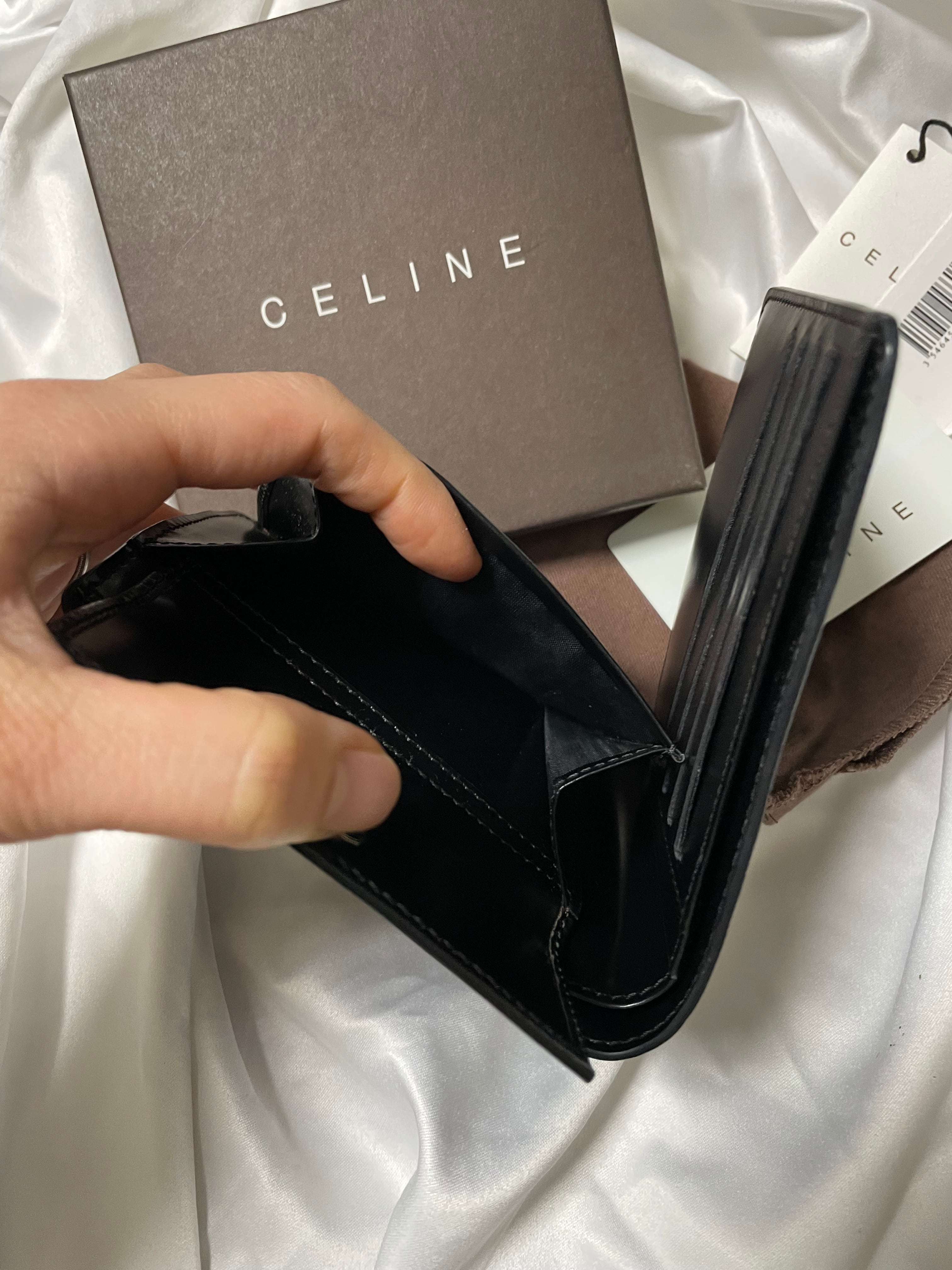 CELINE 未使用箱付き プレート折財布 celine セリーヌ wallet | Petit 