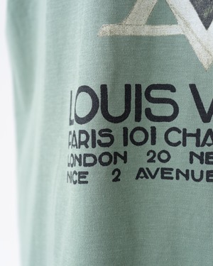 〈LOUIS VUITTON 〉T-shirt