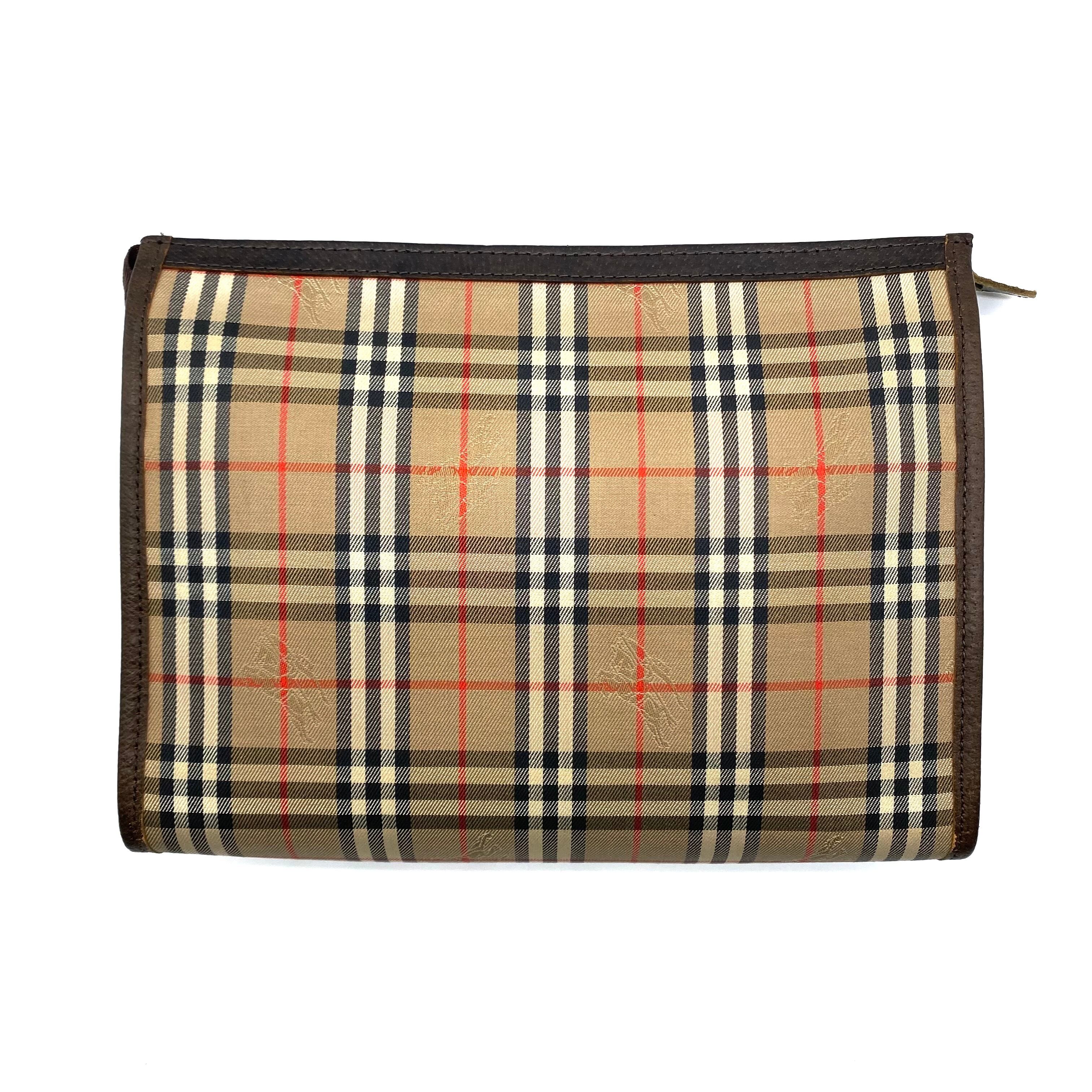 BURBERRY】クラッチバッグ【ノバチェック】