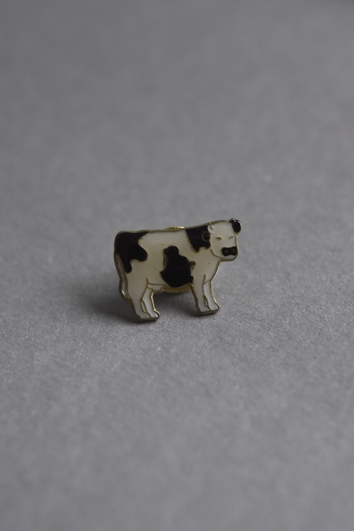 OK／ "Holstein" pins