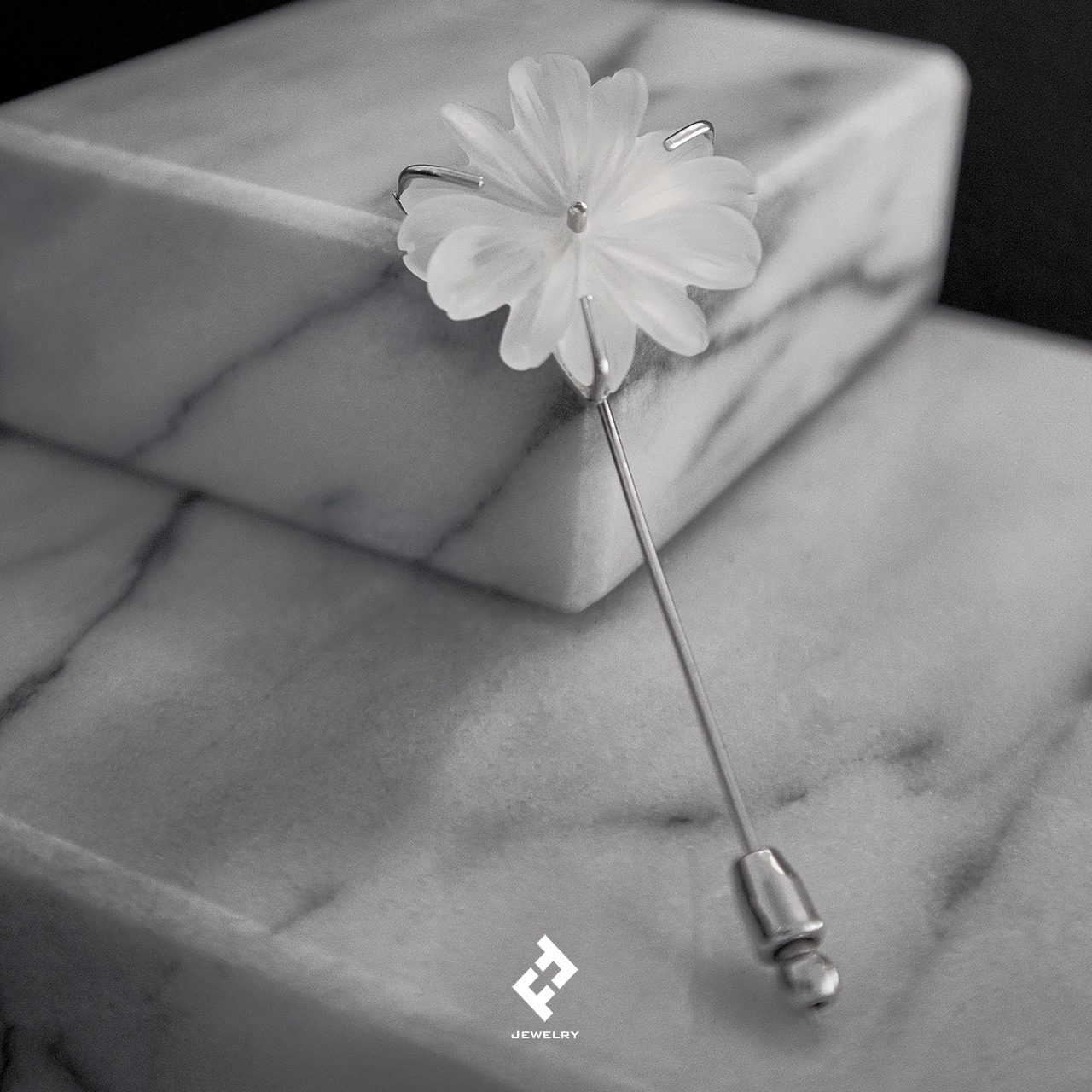 +flores・ピンブローチ (+flor de cristal)