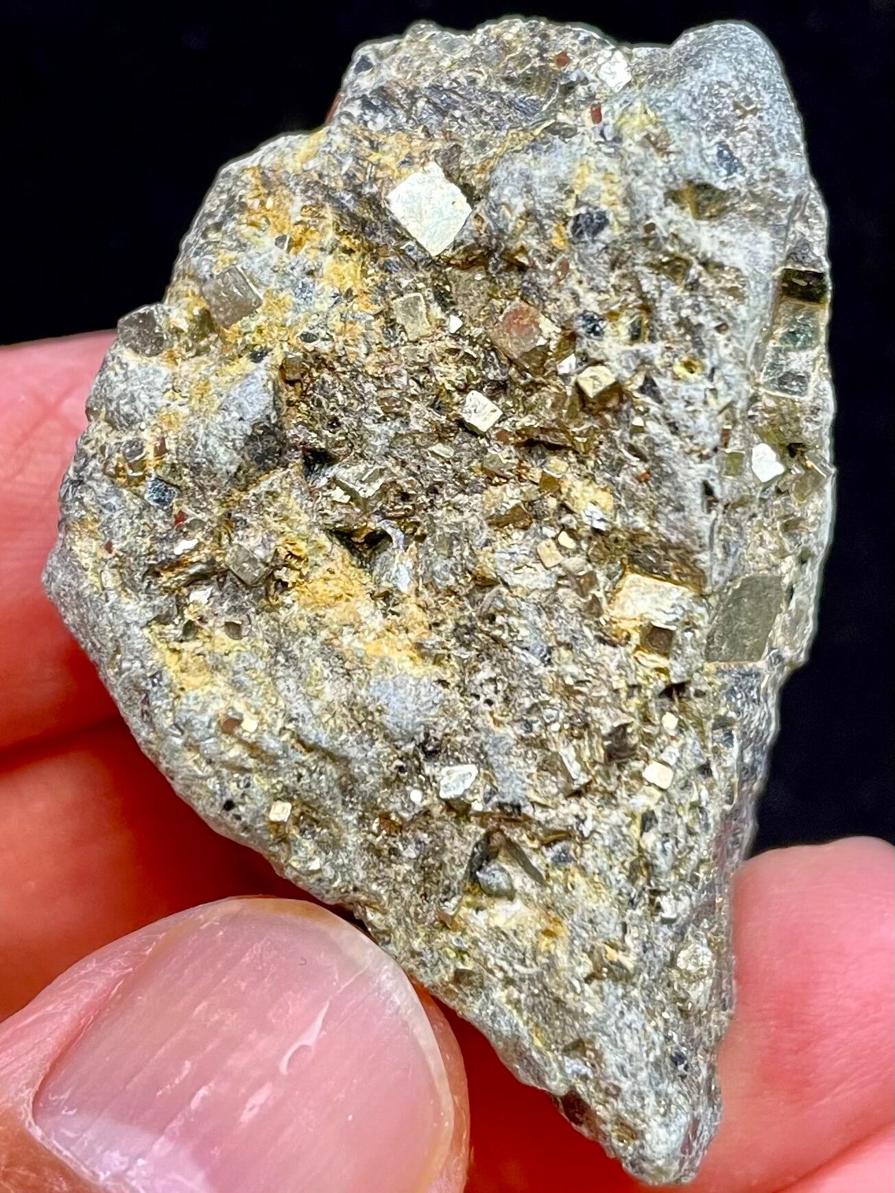 10) 活力とエナジー!マウントシャスタ「パイライト」原石