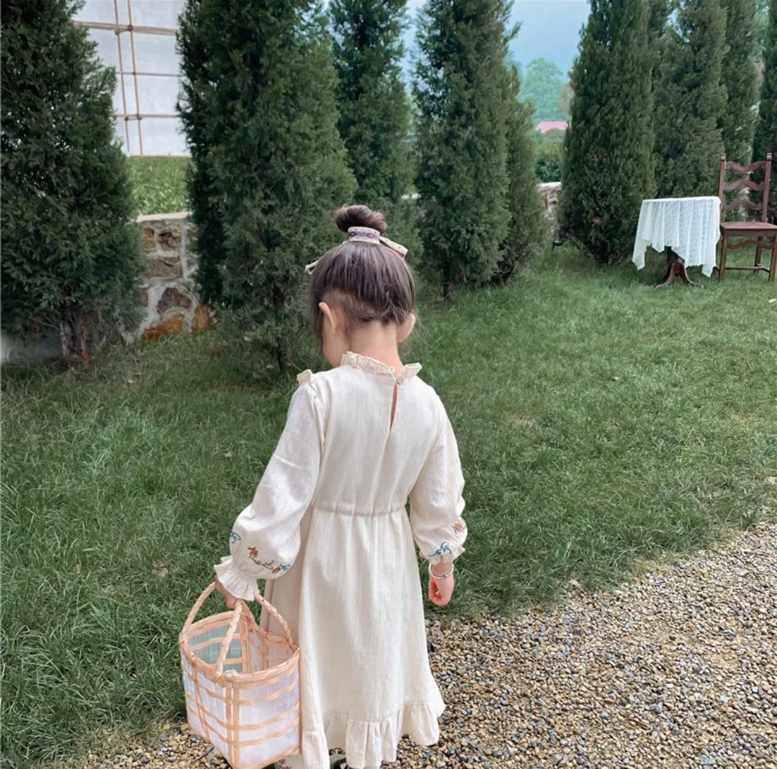刺繍フリルコットンドレス》》》》海外子供服 プチプラ 女の子 ワンピース ナチュラル