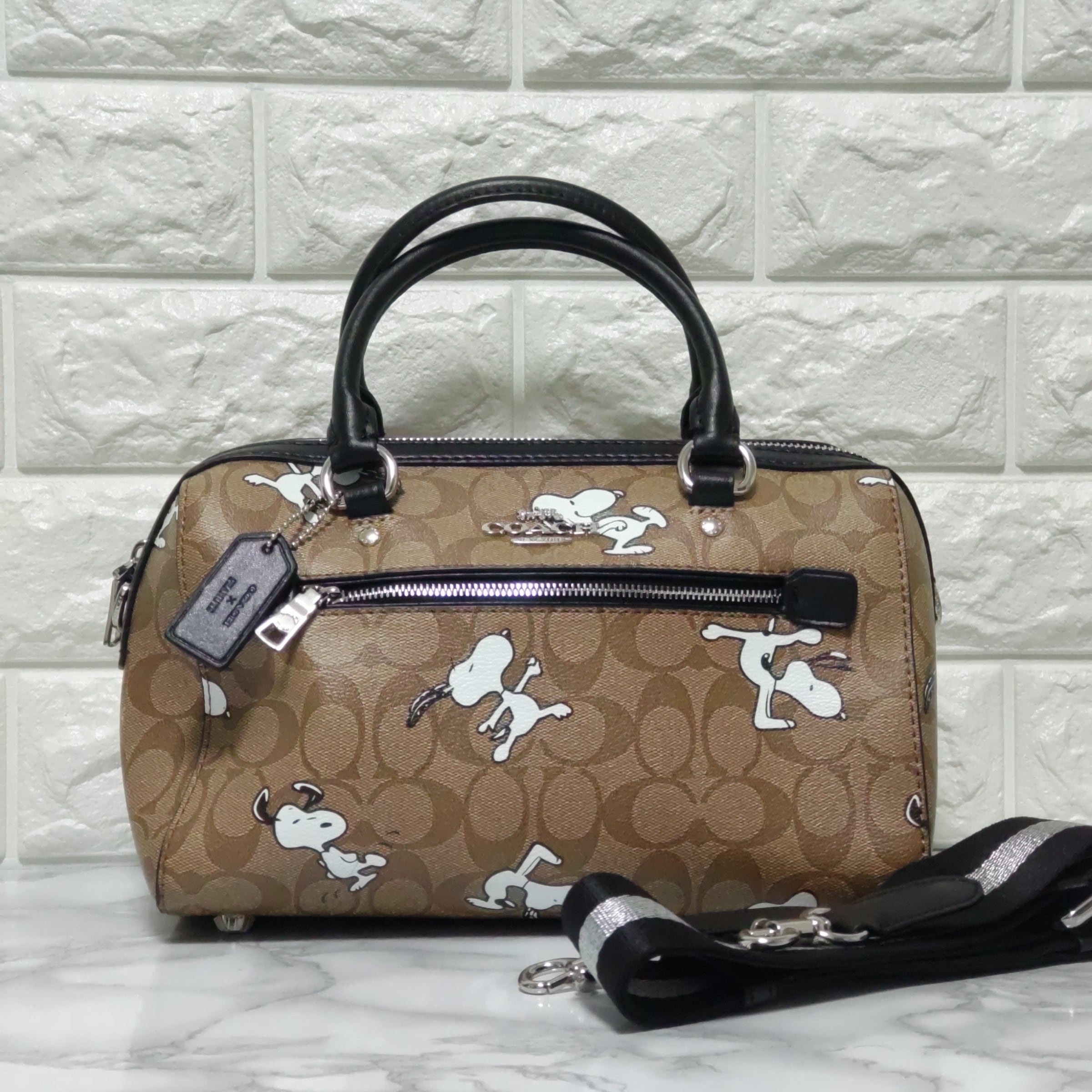 COACH コーチ スヌーピー コラボ ミニボストンバッグ | ebisuya. COACH コーチ スヌーピー コラボ ミニボストンバッグ | ebisuya.