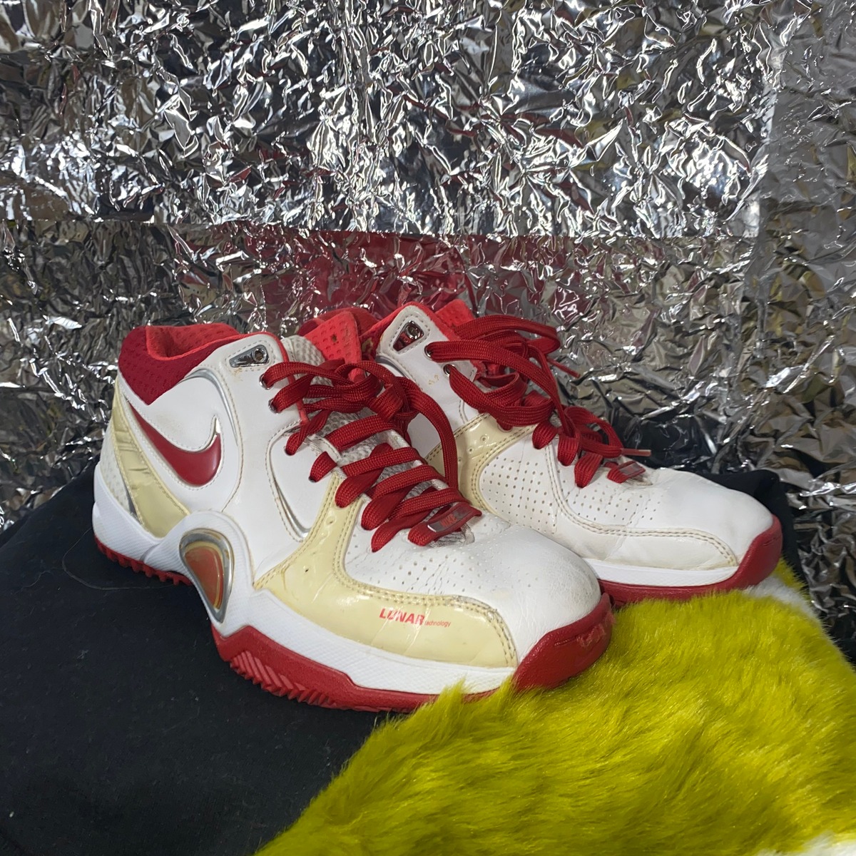 Nike Red-White Sneakers | Neova