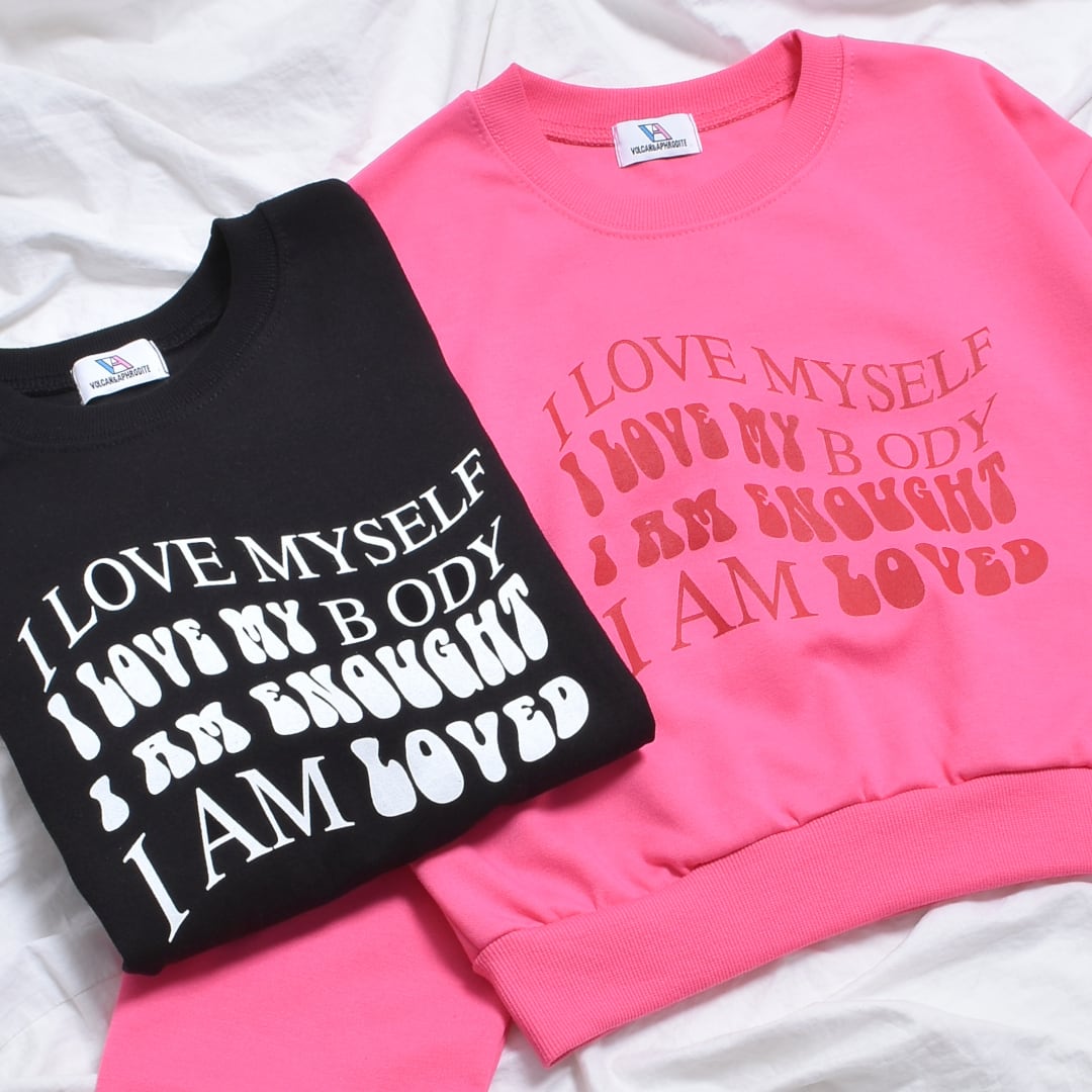 【20%OFF】ショート丈 I LOVEスウェット