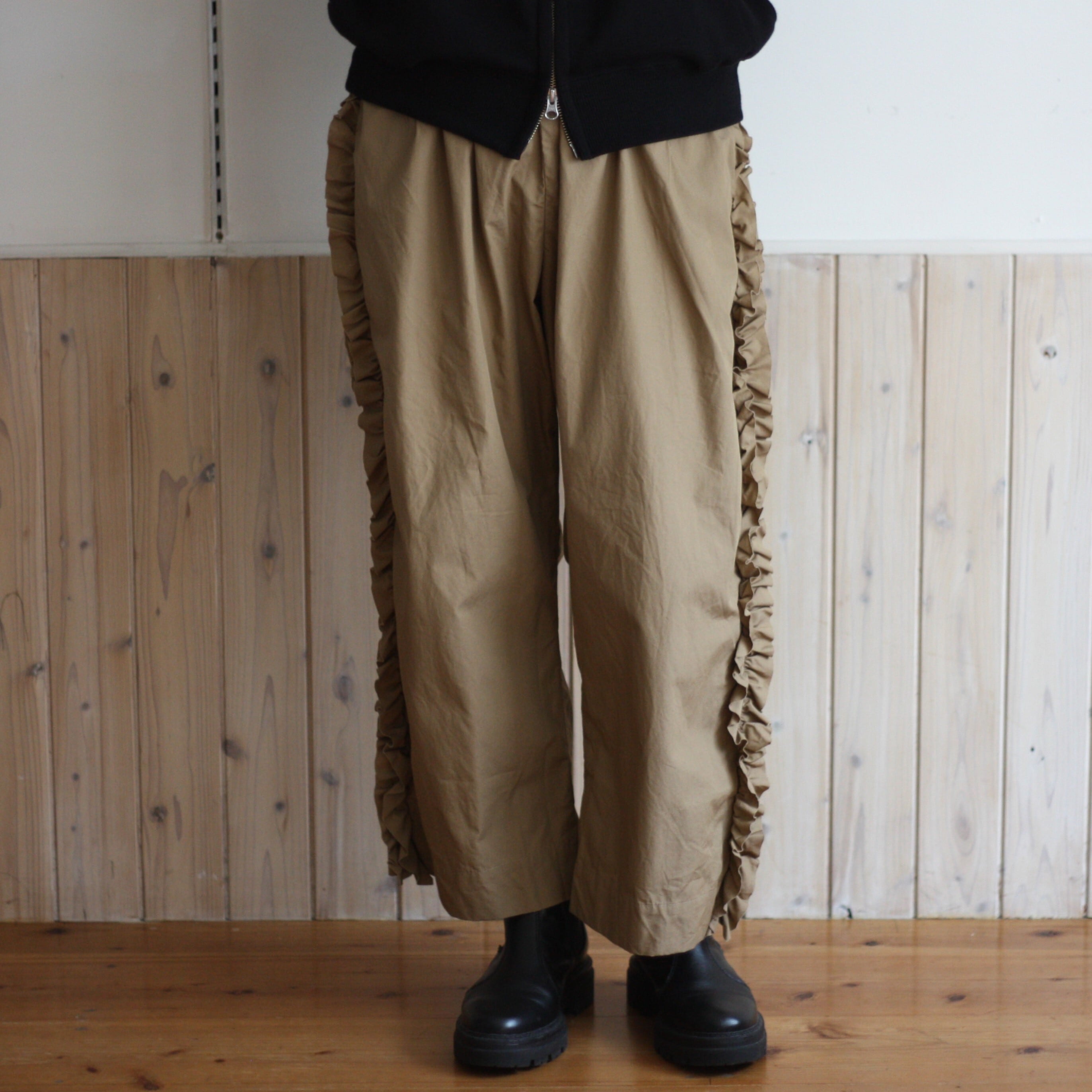 Gauze# ガーゼ ビビアンパンツ マットブラック | tous les jours