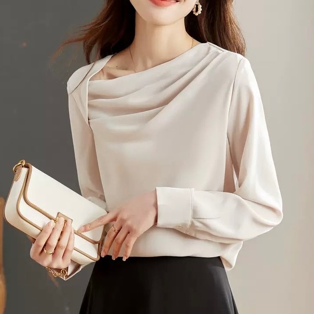 斜めネックが映える 秋の大人カジュアルトップス　◆2col　YH9507