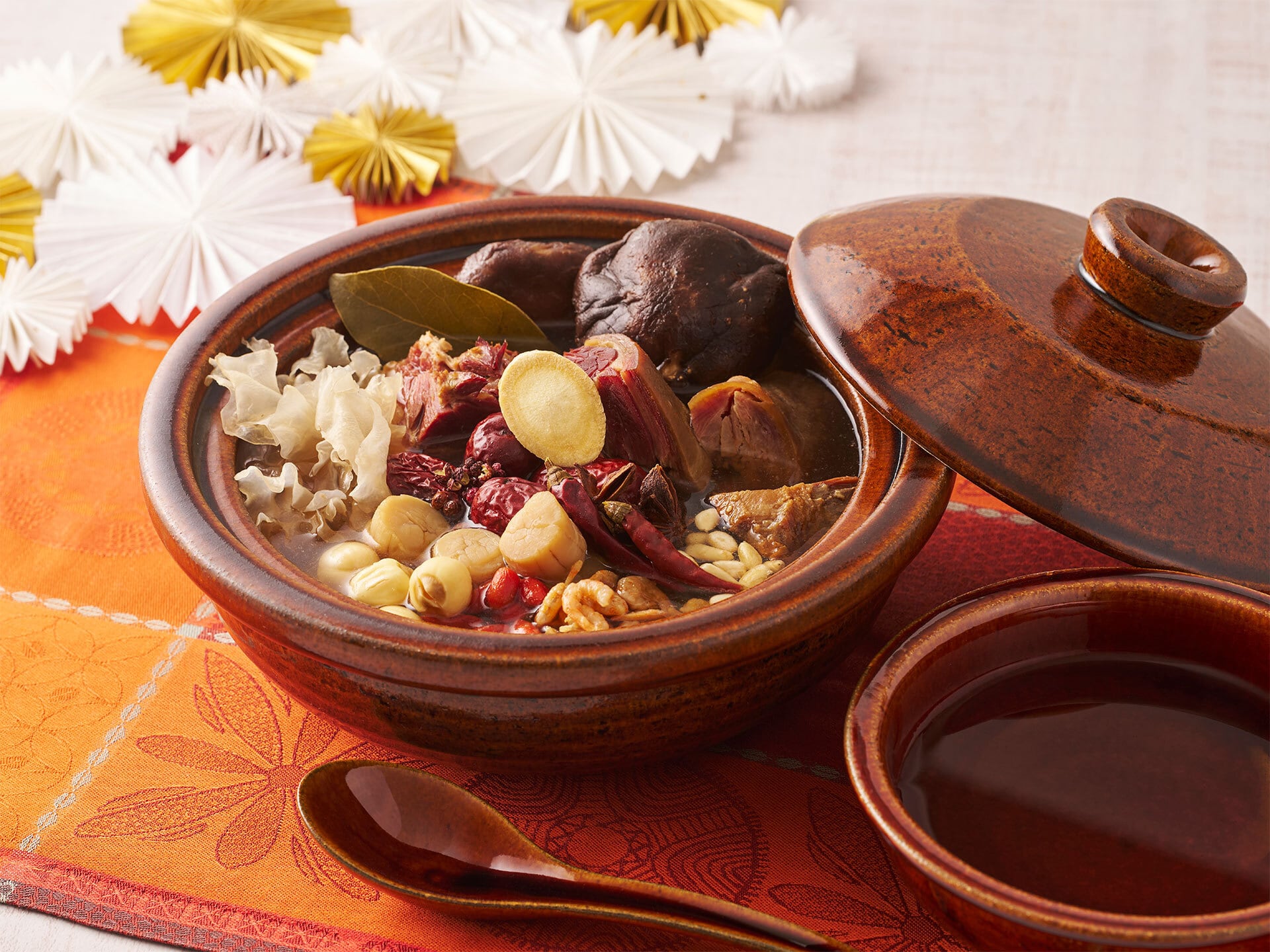 美味藤屋 金華ハム薬膳スープ