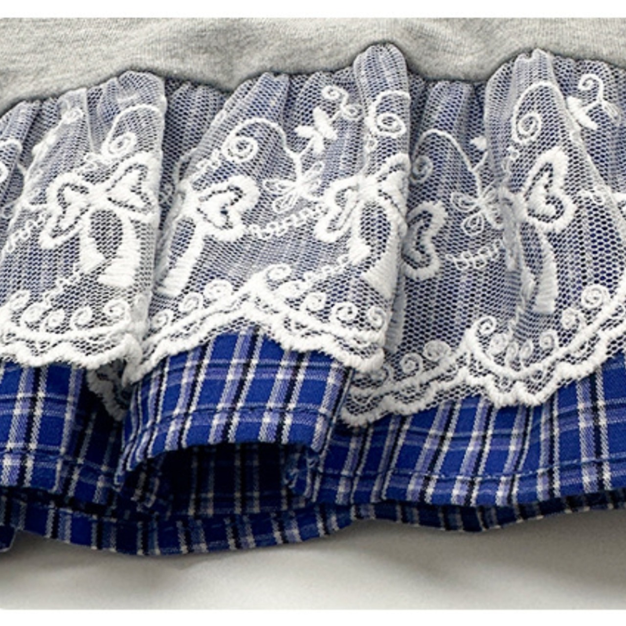 秋韓国風レースつきＴシャツ