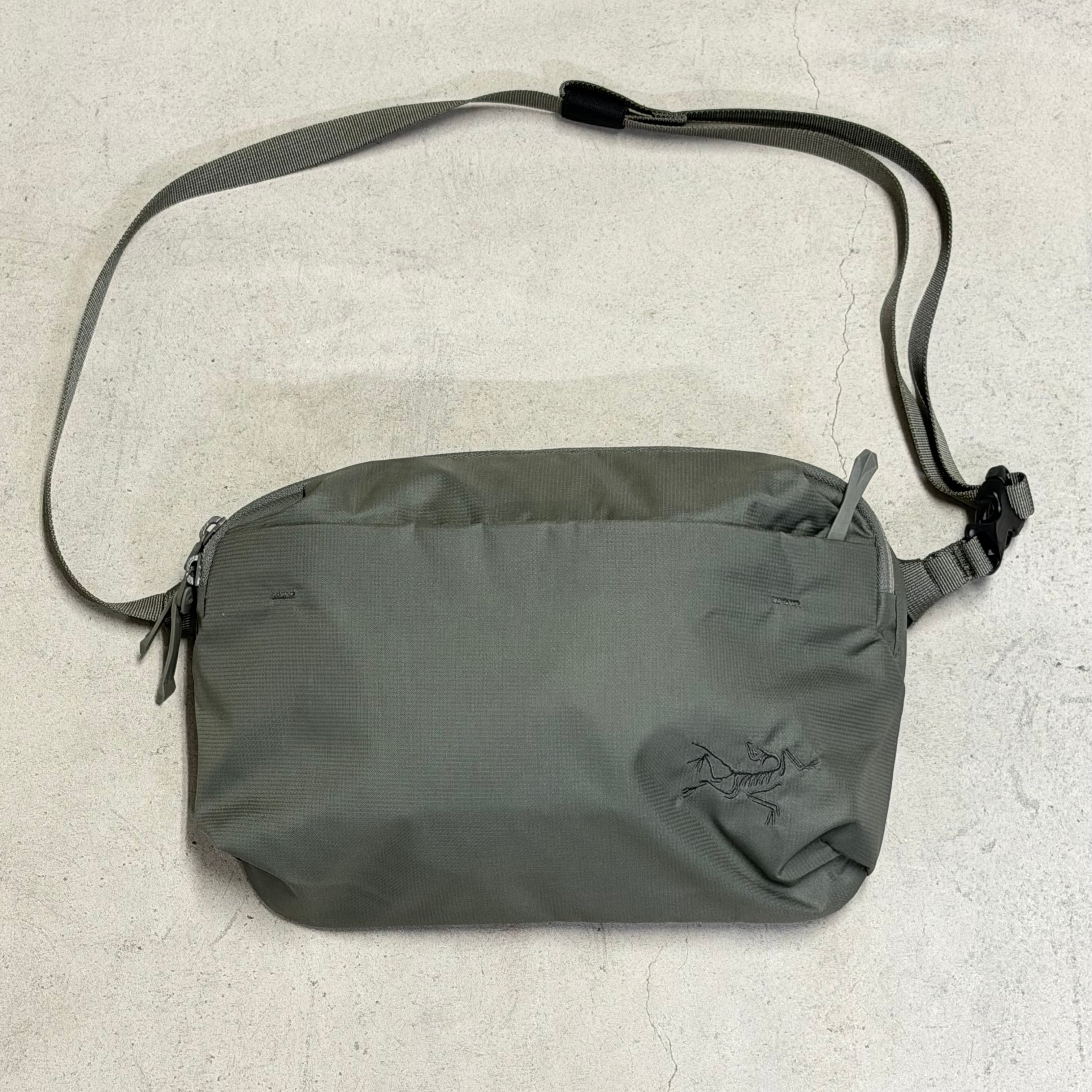 ARC' TERYX HELIAD CROSSBODY FORAGE | safarionline
