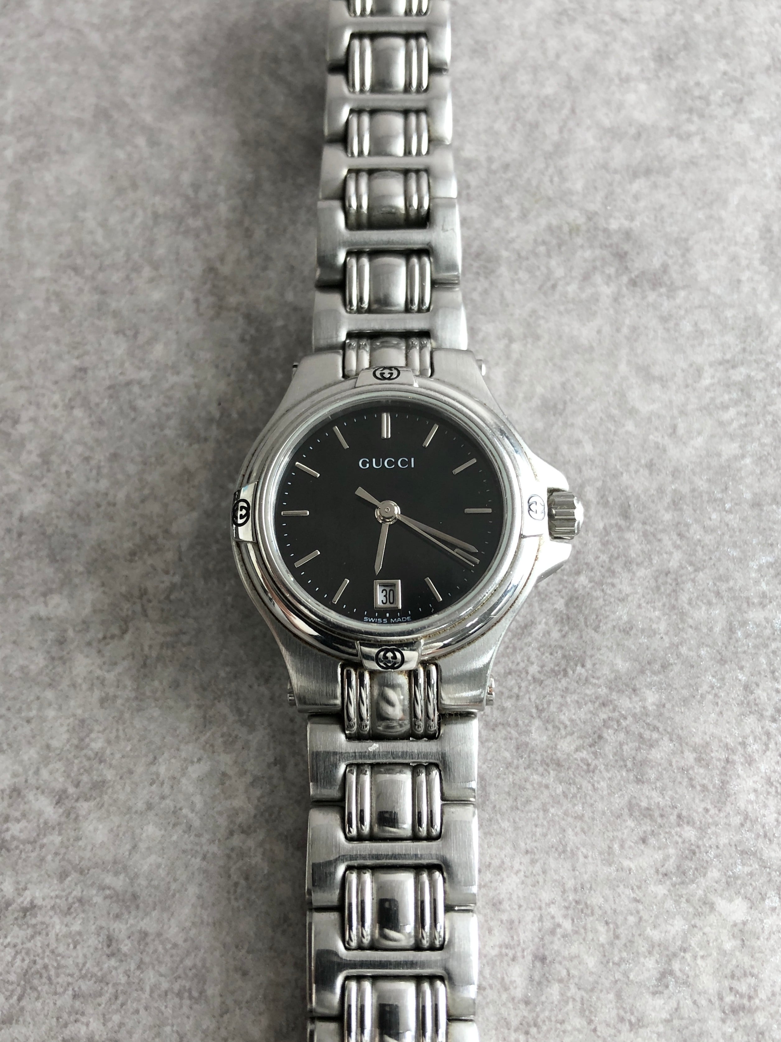 GUCCI グッチ 腕時計 シルバー GG ステンレススチール 9040L vintage