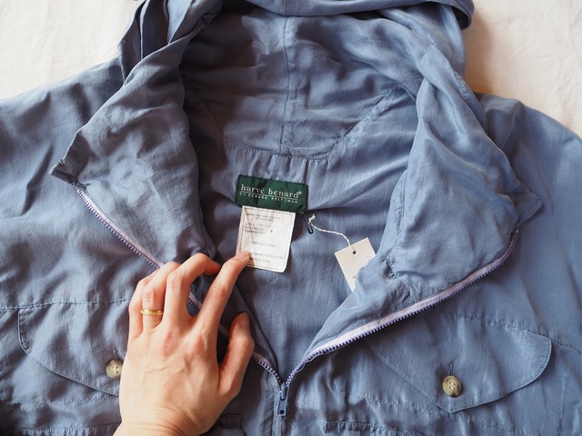 1990’s 100% SILK zip-up light foodie