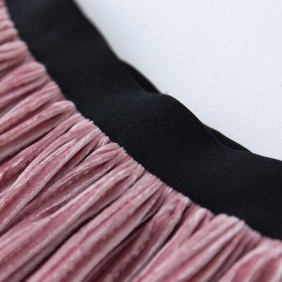 プリーツベロアロングスカート ベルベット ピンク | LILIANA