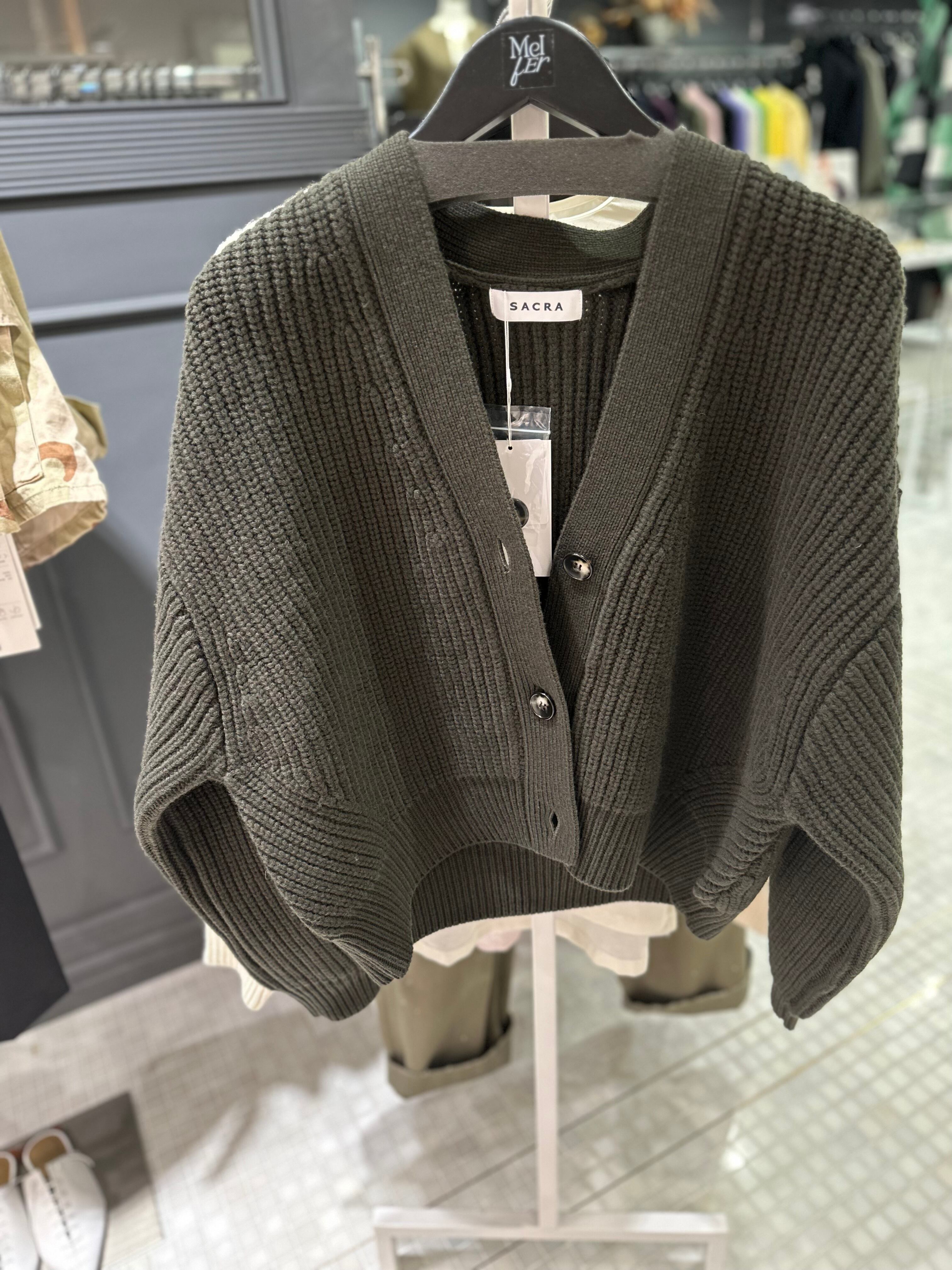 SACRA BOILED LAMBWOOL FURROWカーディガン　カーキ SACRA BOILED LAMBWOOL FURROWカーディガン カーキ