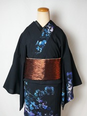 【受注商品】RumiRockセオαゆかた「金魚に萩」　[A1654]