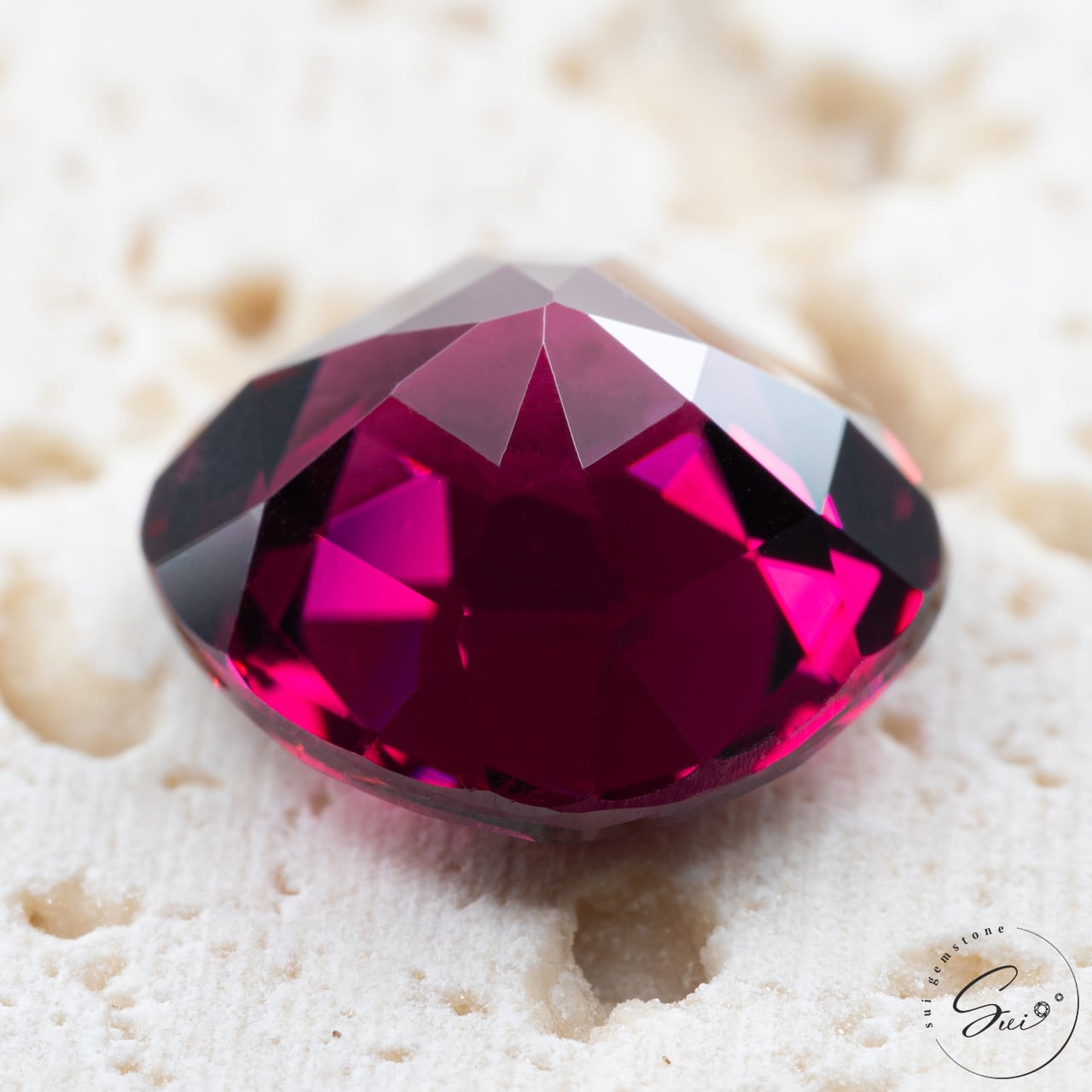 天然 ロードライトガーネット・パープリッシュレッド 4.02ct GLC簡易