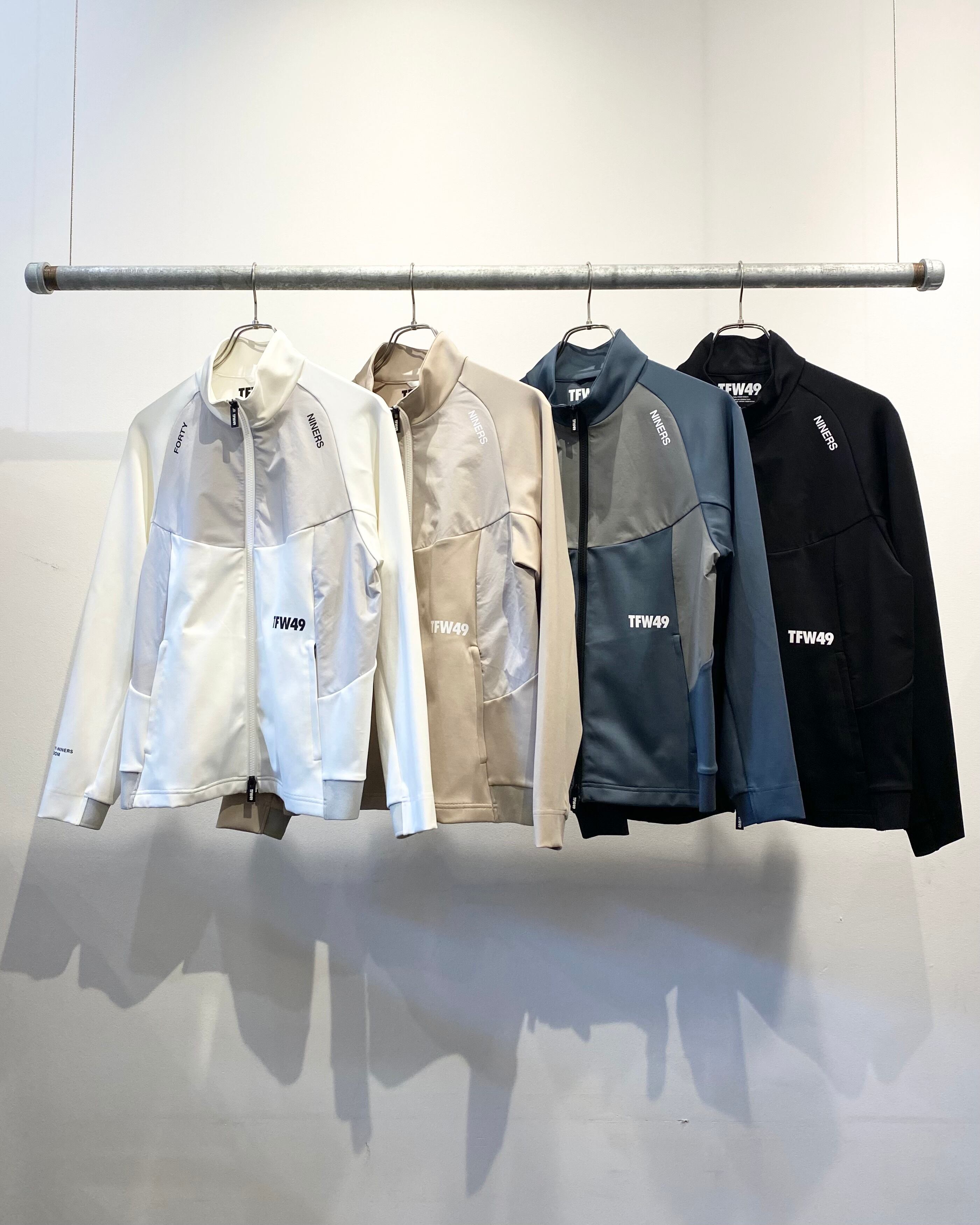 TFW49】《MEN'S》HALF MOCKNECK TEE (KHAKI) | Pay ID