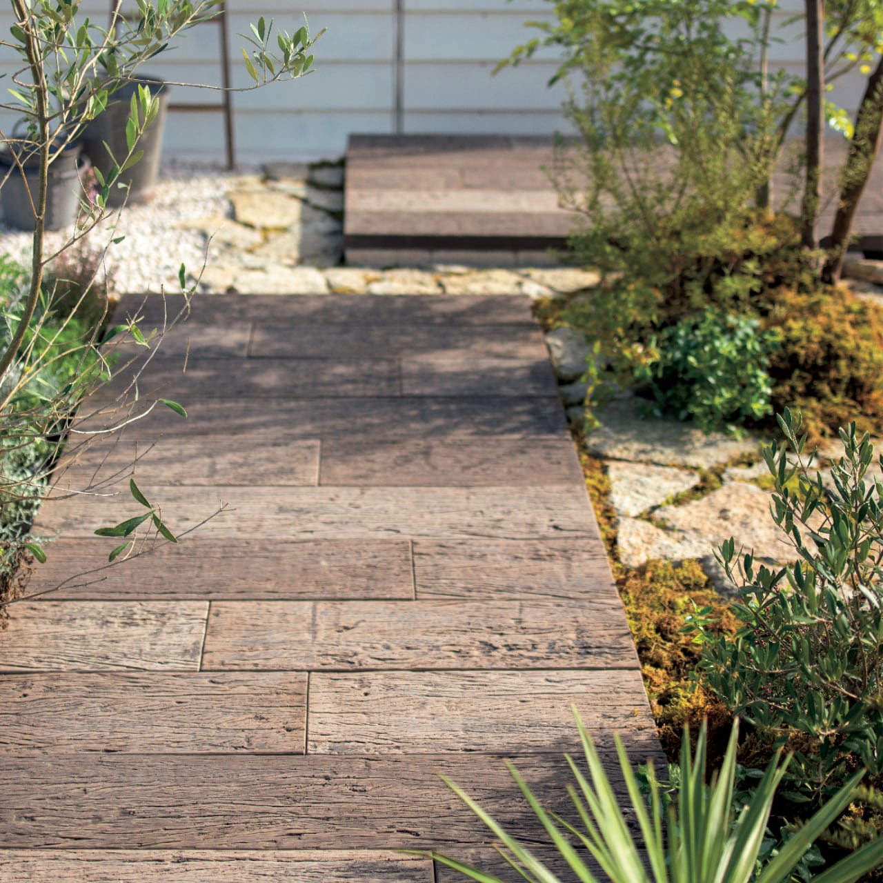 レイルスリーパー ペイブライト RAIL SLEEPER PAVE LIGHT