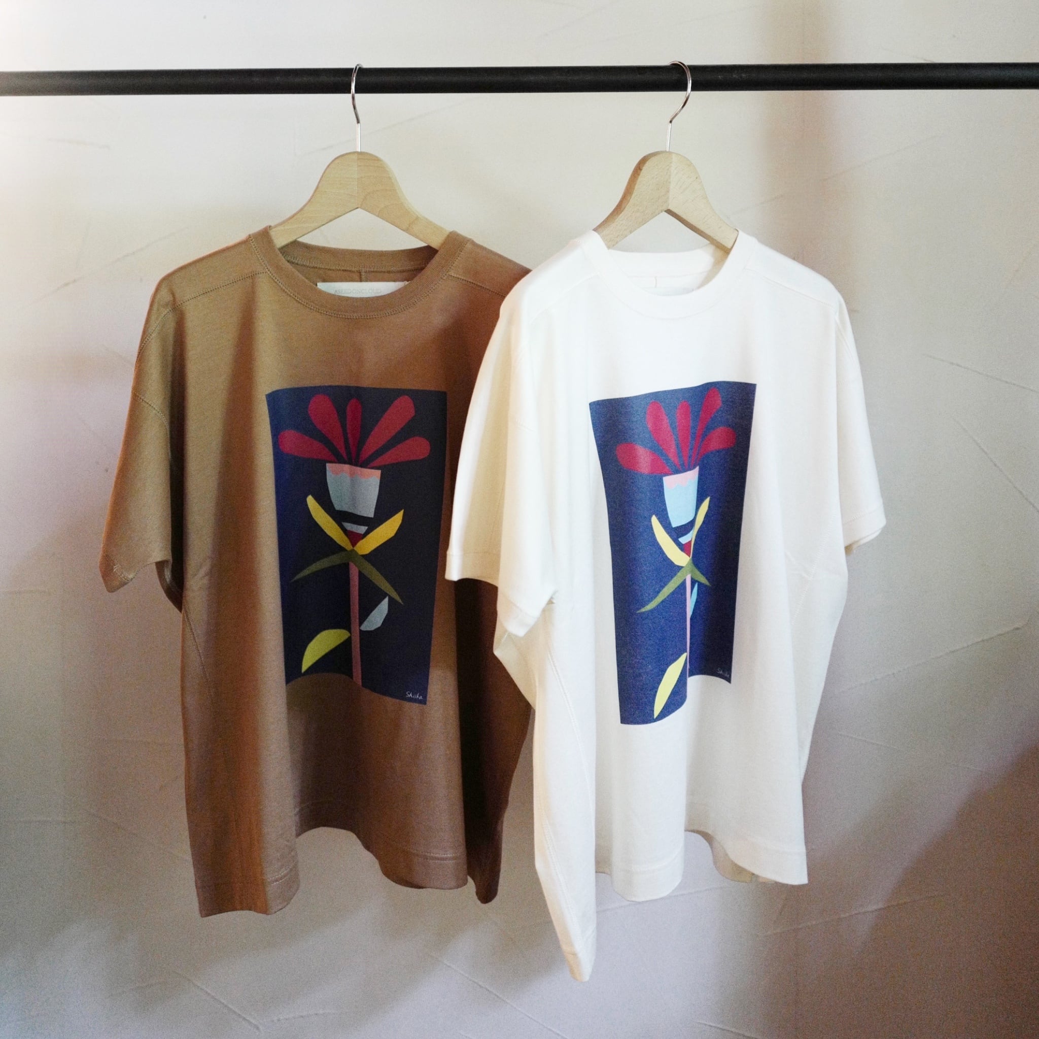 ASEEDONCLÖUD │Kafusho T-shirt (Flower Print) col. Ivory, Brown(UNISEX)