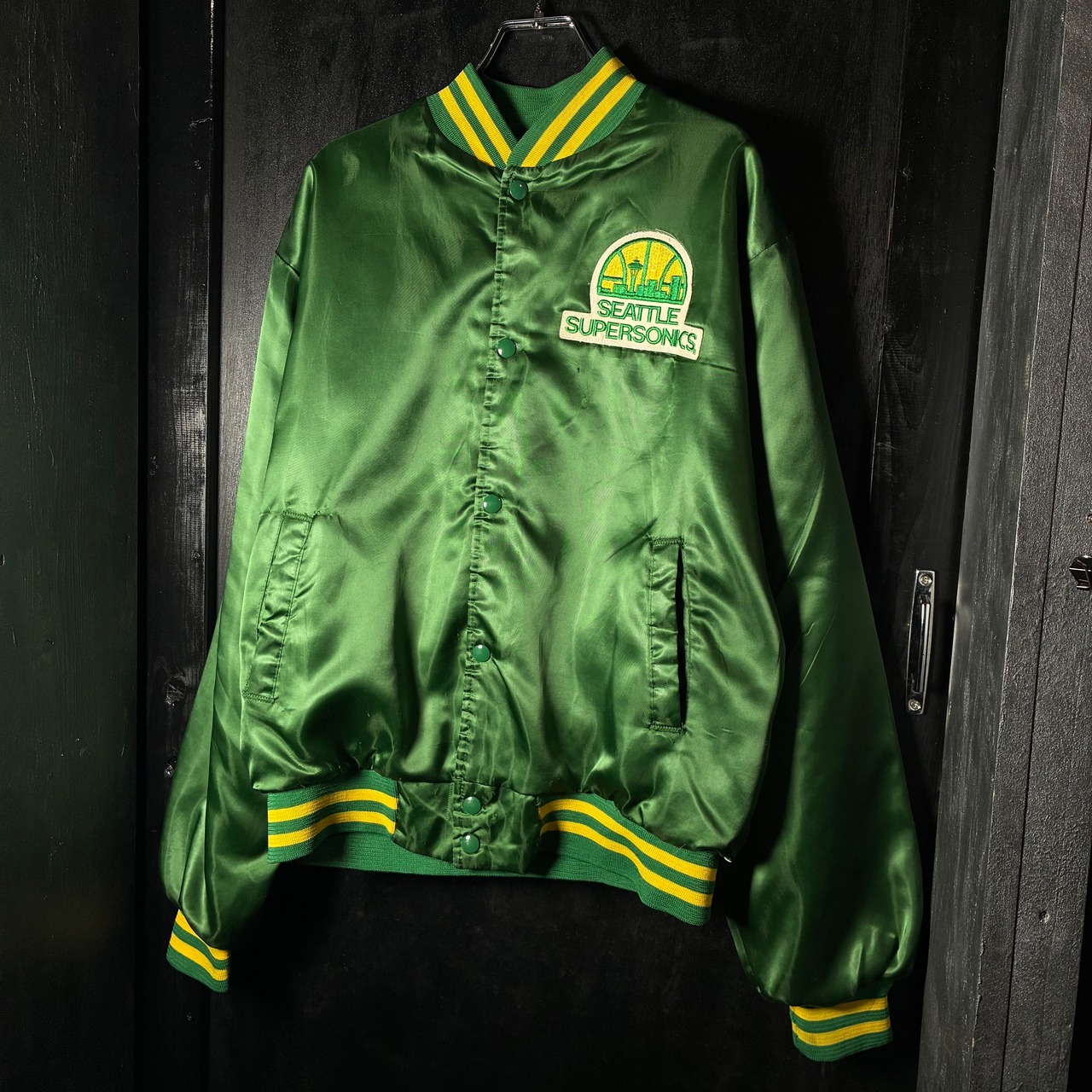 80s〜90s Seattle SuperSonics / LOCKER LINE / ナイロンサテンスタジャン / USA製 / グリーン×イエロー / NBAジャケット