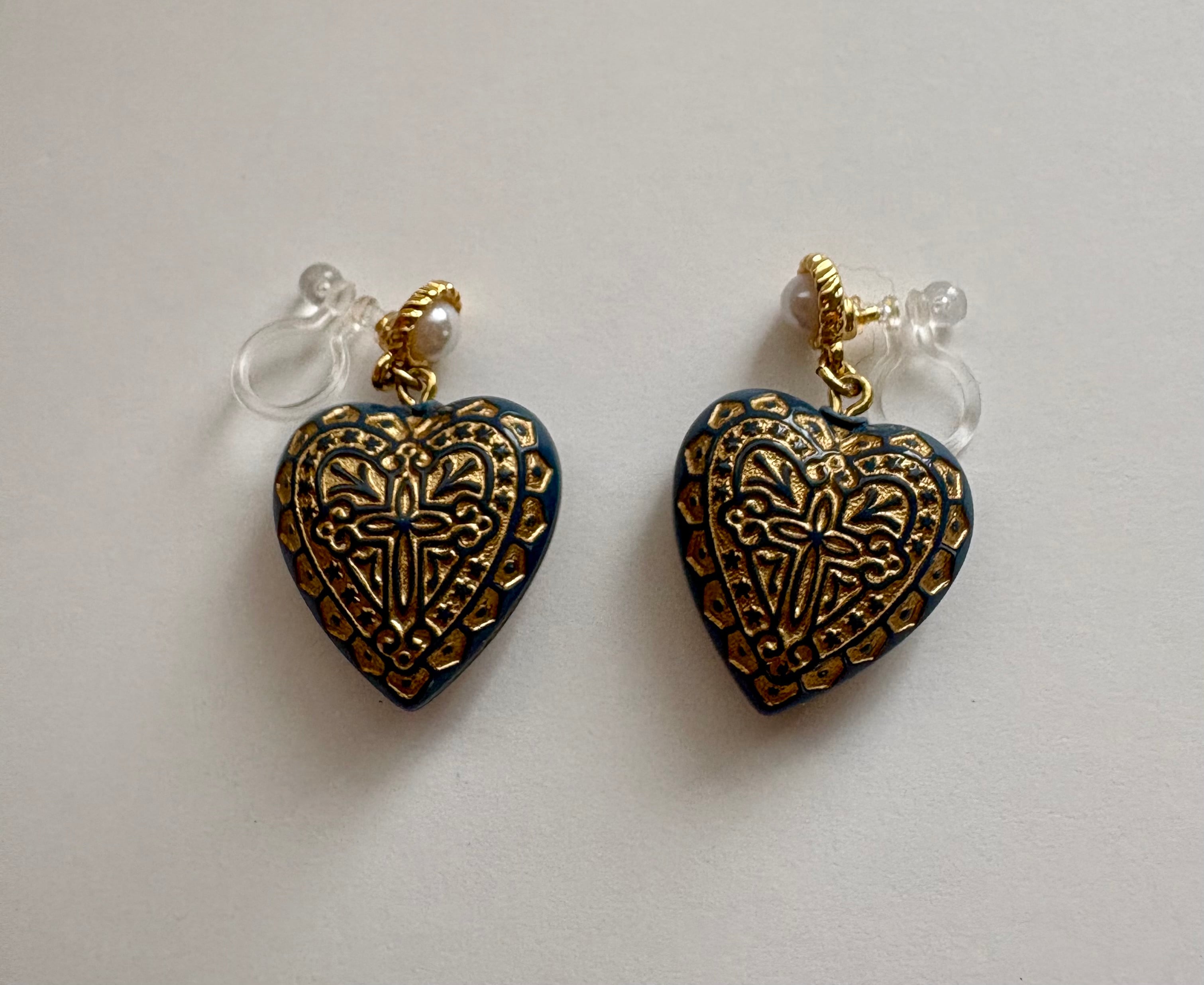 Classical Blue Heart
