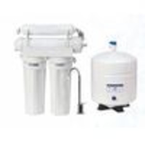 
安心・安全な純水を精製する逆浸透膜浄水器E-475タイプ