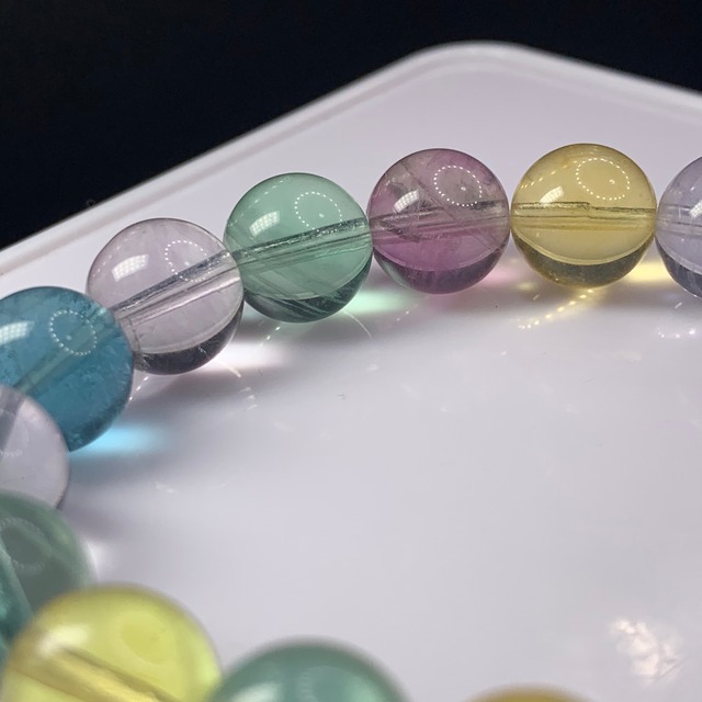 f18クリア✩透明度、色合い綺麗なキャンディフローライトブレスレット