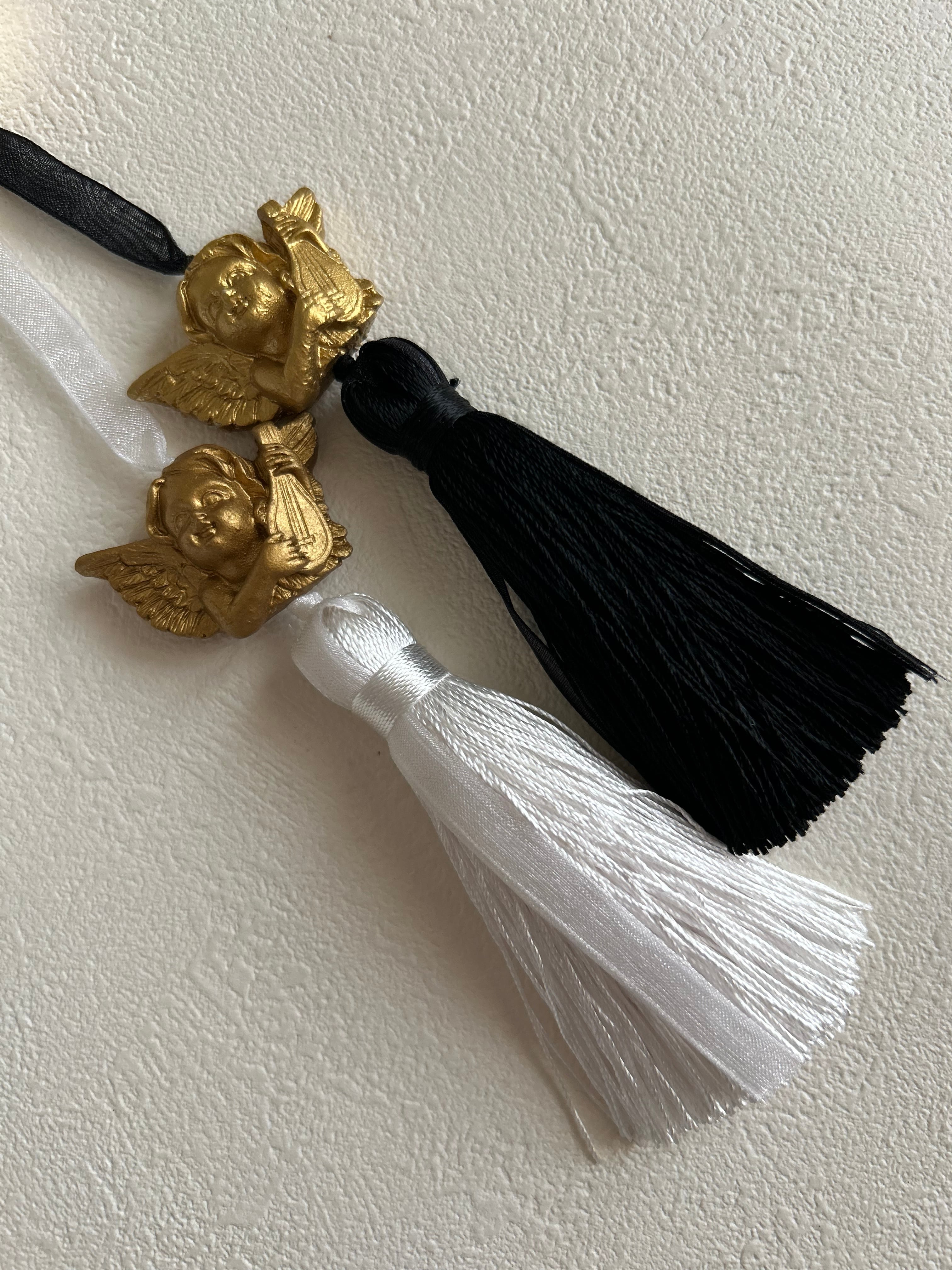 和風】梅結びとタッセルのピアス（イヤリング）（色オーダー可）【着物