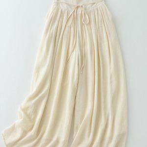 レディース パンツ ボトムス ロングパンツ ワイドパンツ ロング ウエストリボン ハイウエスト ウエストゴム 透け感 伸縮性 薄手 かわいい 大人可愛い きれいめ シンプル カジュアル 上品 おしゃれ かっこいい レトロ こなれ感 ラフ ルーズ 個性的 エレガント 主役級 存在感 とろみ感 抜け感 ラブリー キュート ベーシック ロマンティック ナチュラル 無地 お出かけ 休日 コーデ 楽ちん 体型カバー 脚長 普段使い M L XL 2XL ゆったり ゆる ブラック ベージュ ピンク カーキグリーン