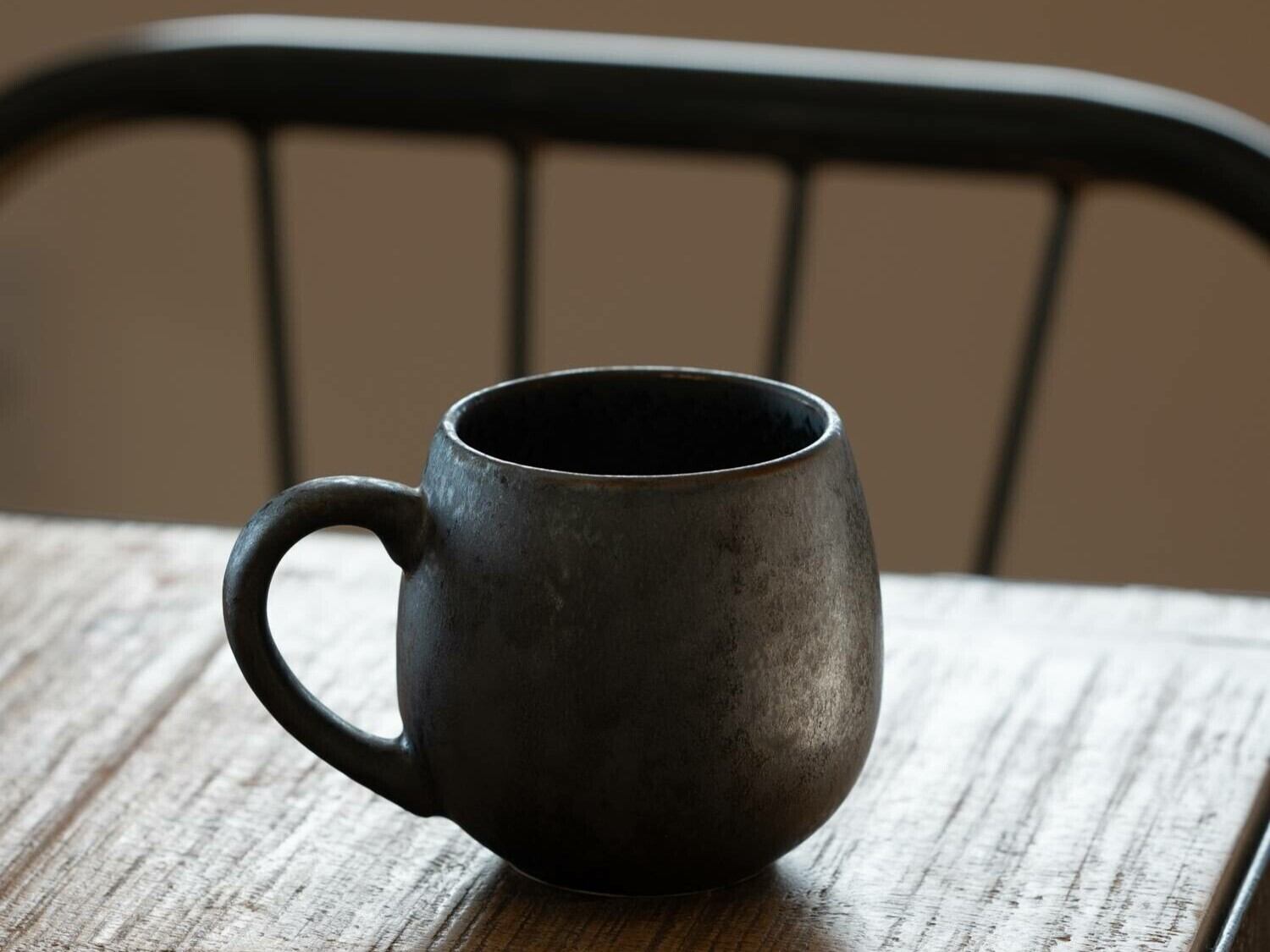 市原製陶 | ぱうさ ボールマグ 鉄黒