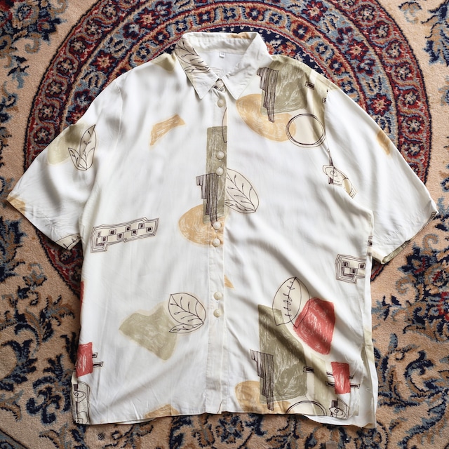 art graphic and leaf pattern h/s rayon shirt