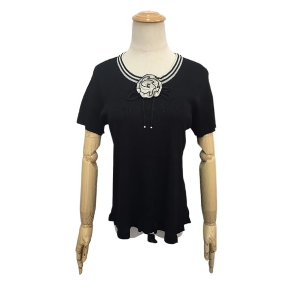 2025SS⭐️スーパービューティー⭐️パール花ボタンカーディガン44 スーパービューティー アンサンブル 花モチーフ ニット ラメ入り