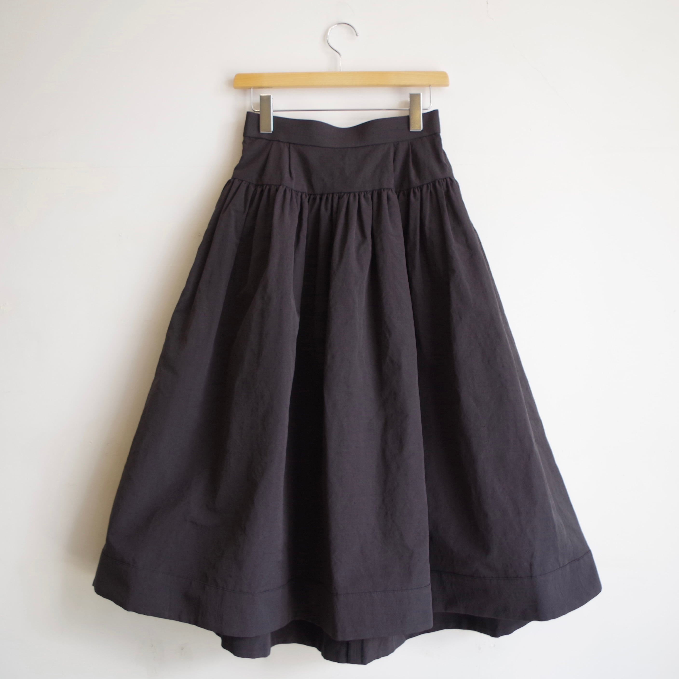 Pale Jute BLACK SKIRT | 1F Store