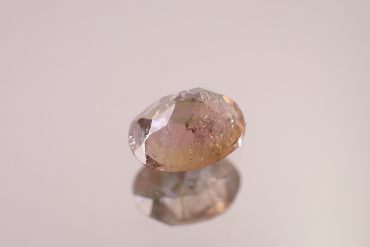 アキシナイト　0.70ct　[C10‐323]