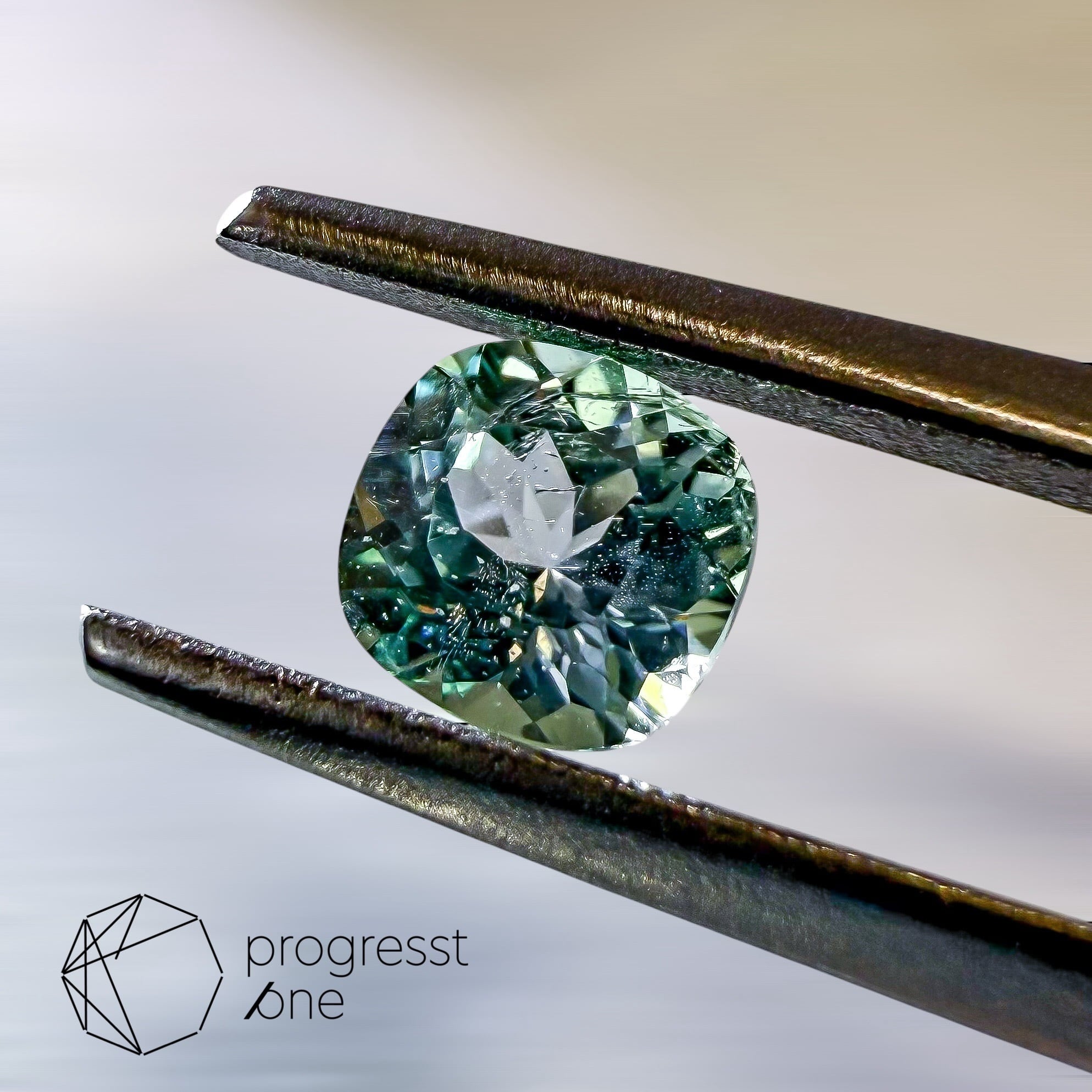 ミントグリーンコーネルピン0.44ct | progresstone