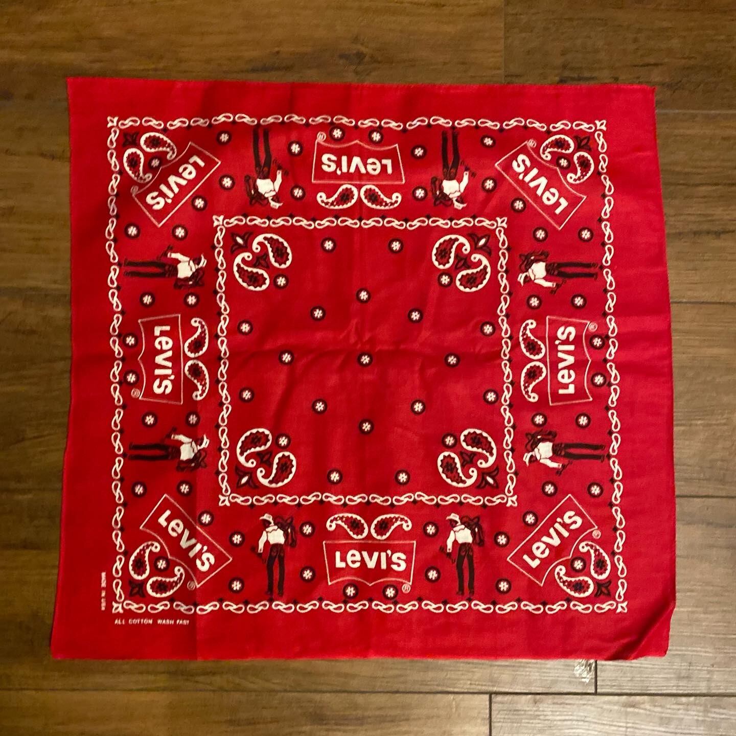 超歓迎 【レア】1970's (R) バンダナ - saddleman Levi's - バンダナ 超歓迎 【レア】1970's (R) バンダナ - saddleman Levi's - バンダナ