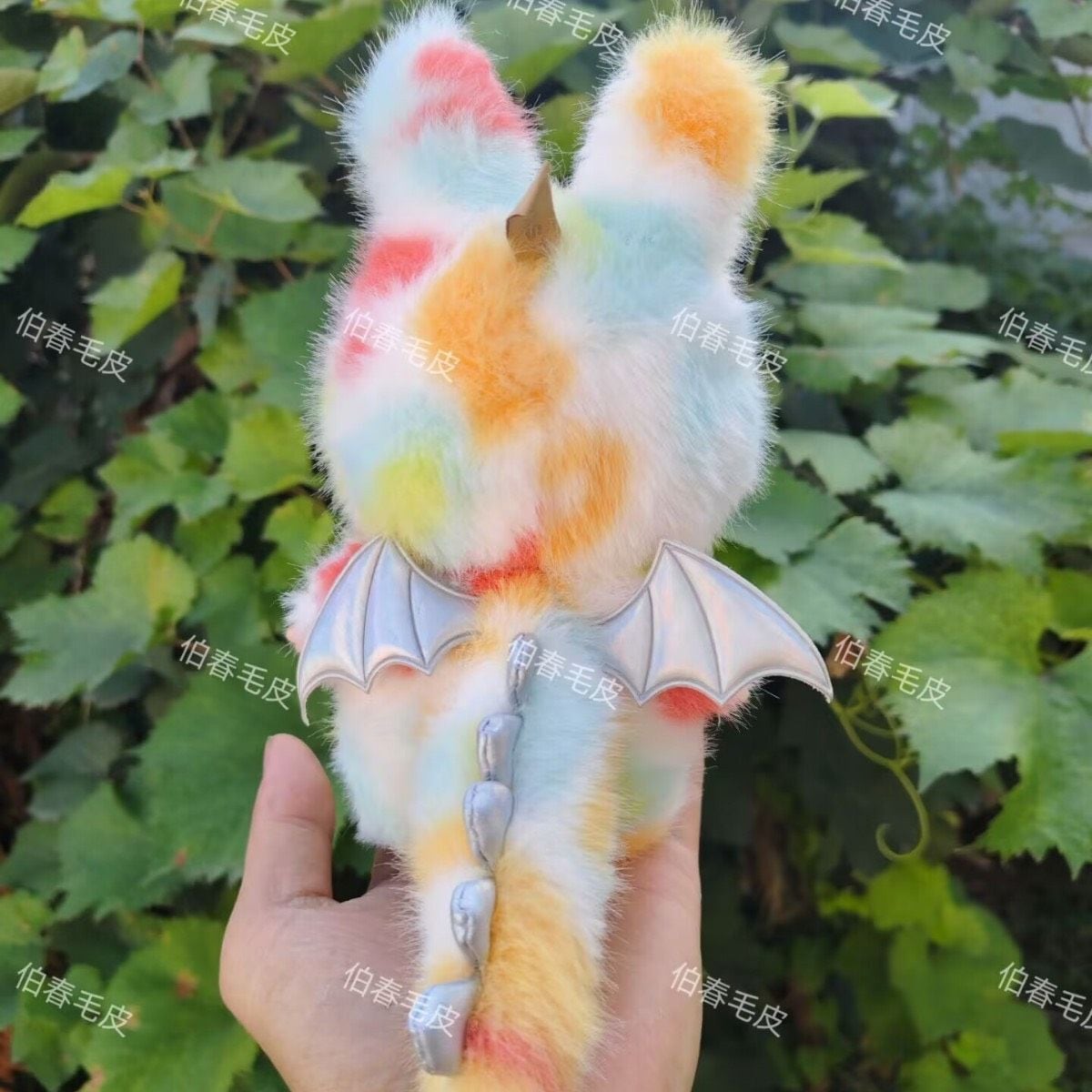 ラブブ服 着せ替え Labubu ドラゴン 恐竜コーデ ジモモ モコモコ 羽根