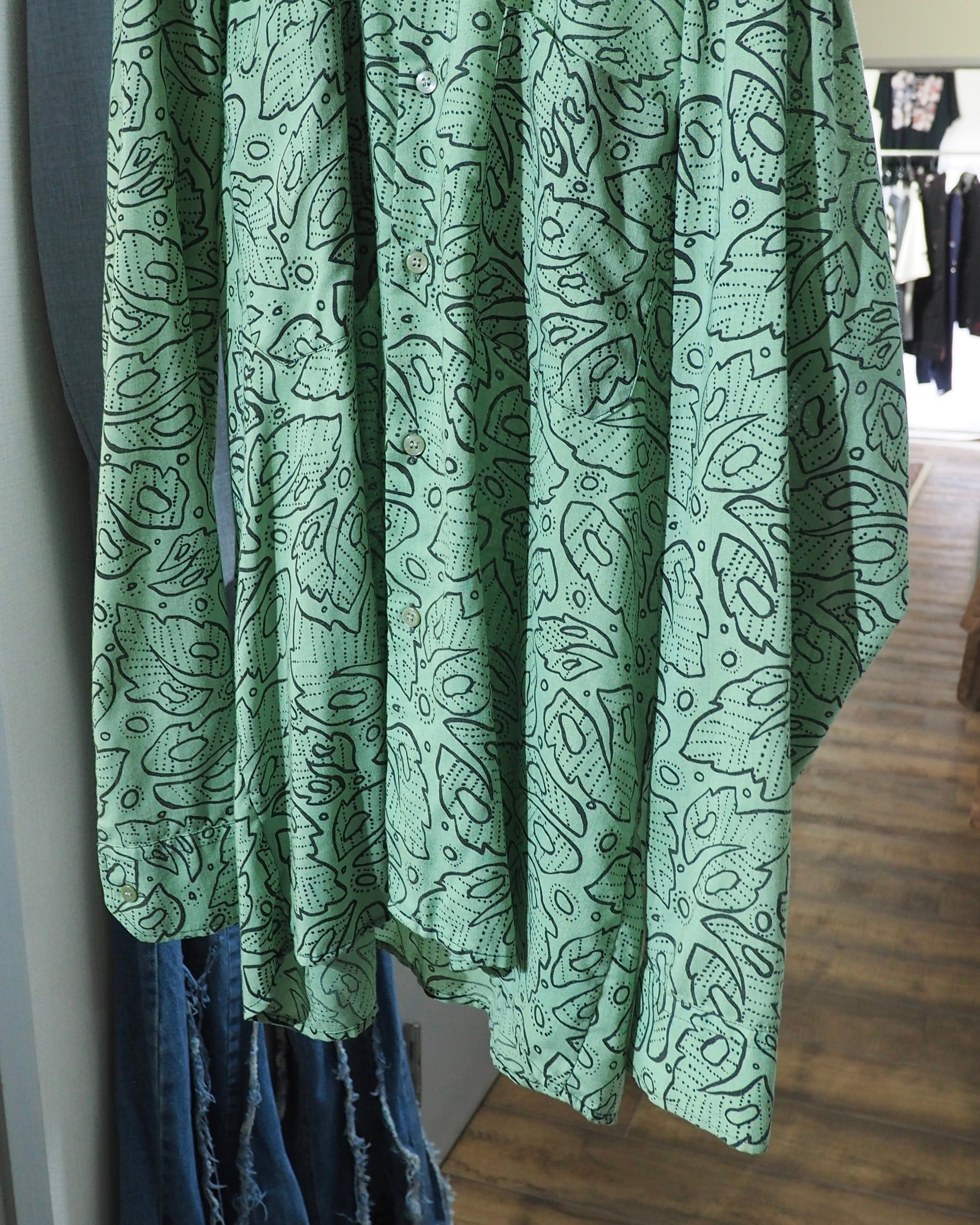 1990s Mint green Leaf pattern vintage Drape loose shirt