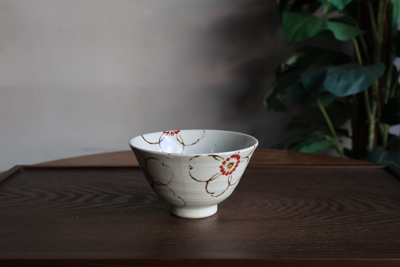 波佐見焼 勲山窯 花心／かしん 飯碗 小 赤 | うつわ通販 土岐陶器店