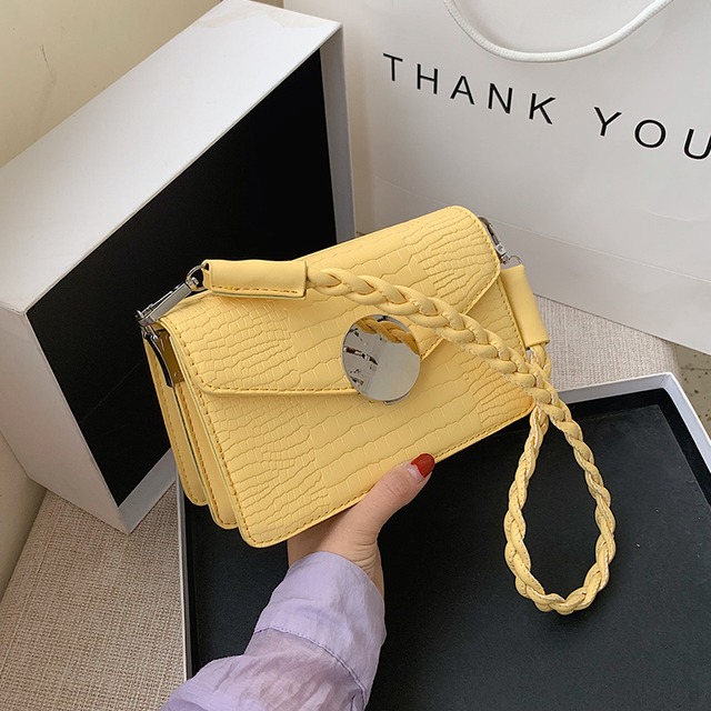 新しい小さなバッグレディースバッグ2020夏の新しいトレンディな野生のショルダーバッグインネット赤ファッション小さな正方形のバッグ Tiancai_Wing_Bag7767007