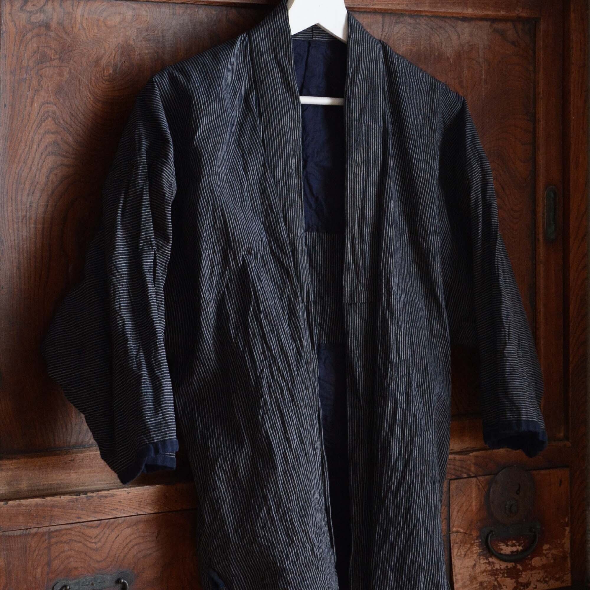 生地たっぷり♪ビンテージモスリンの襦袢　着物　野良着　japan vintage 面白柄 男物襦袢 モスリン 犬柄 アンティーク着物 昭和レトロ