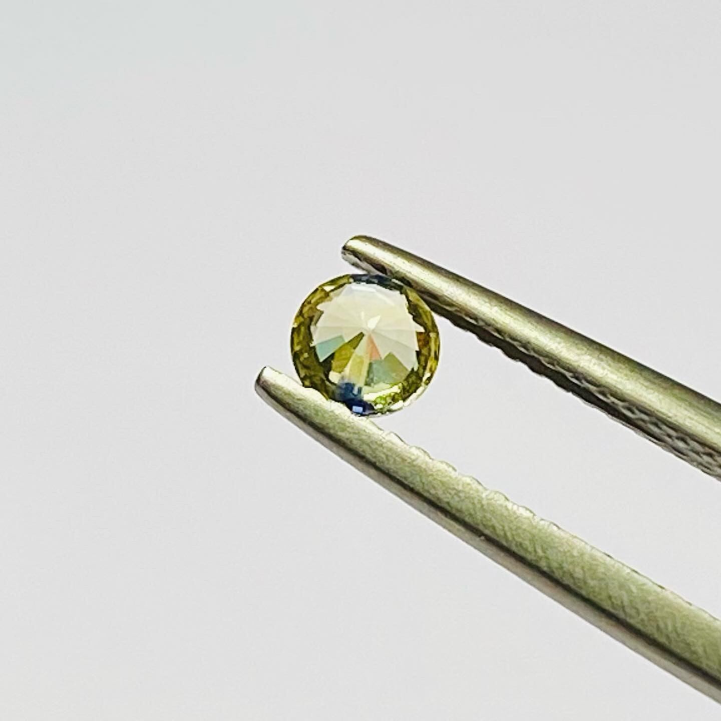 満月みたいなサファイア