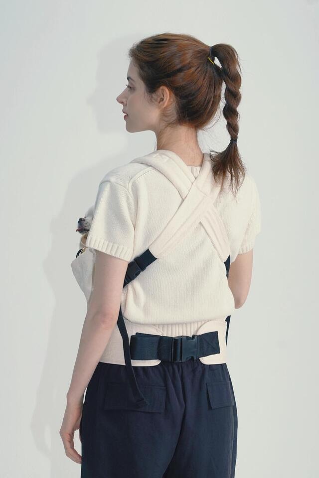 抱っこ紐からうまれた安定感あるペットバッグ(CREAM)