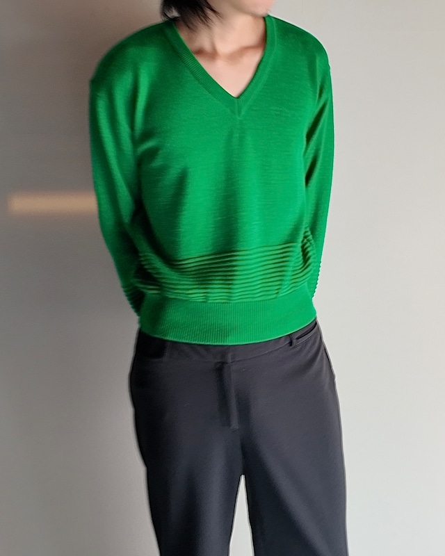 【BALENCIAGA】green v-neck wool knit