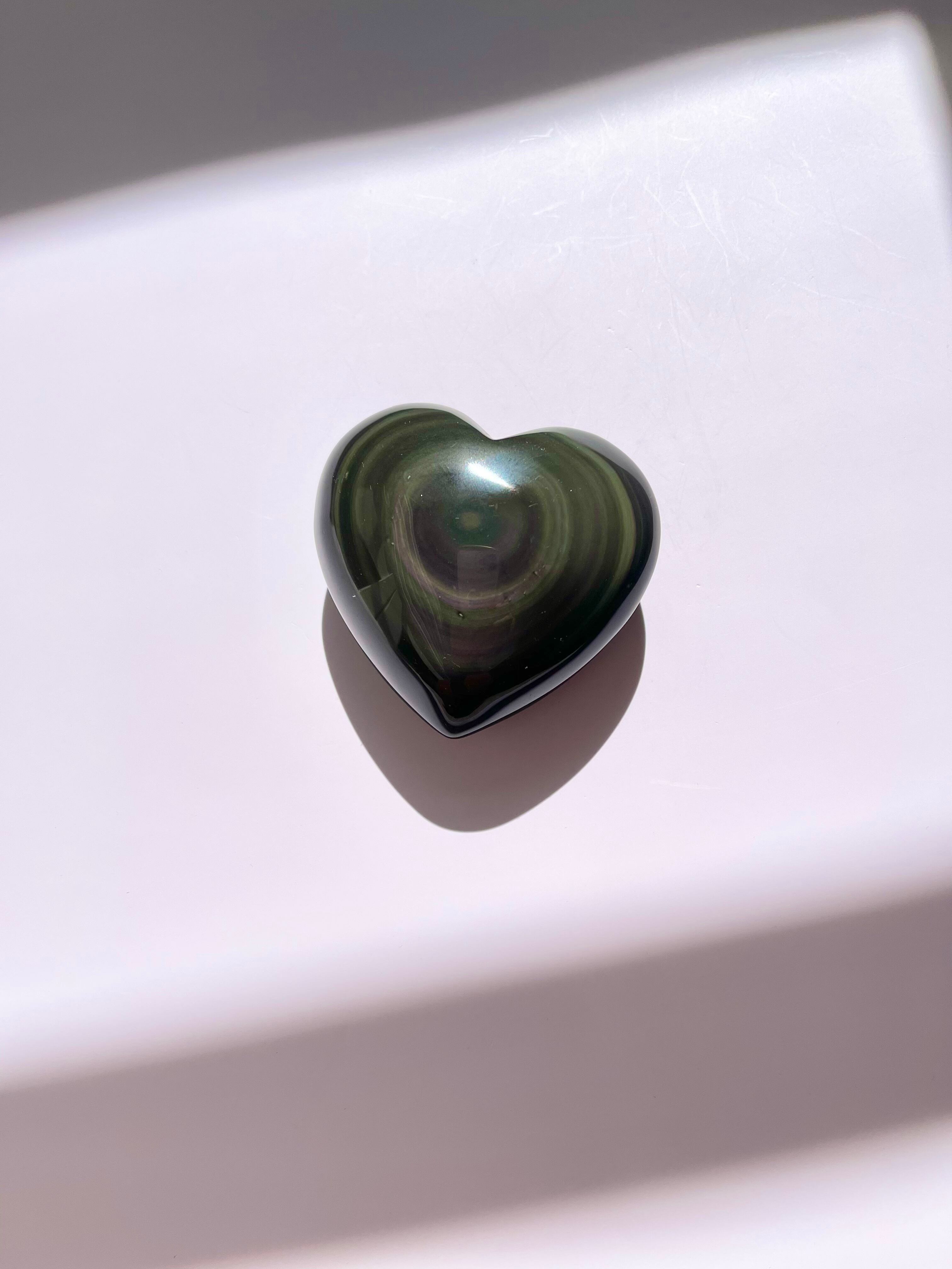 レインボーオブシディアンハート